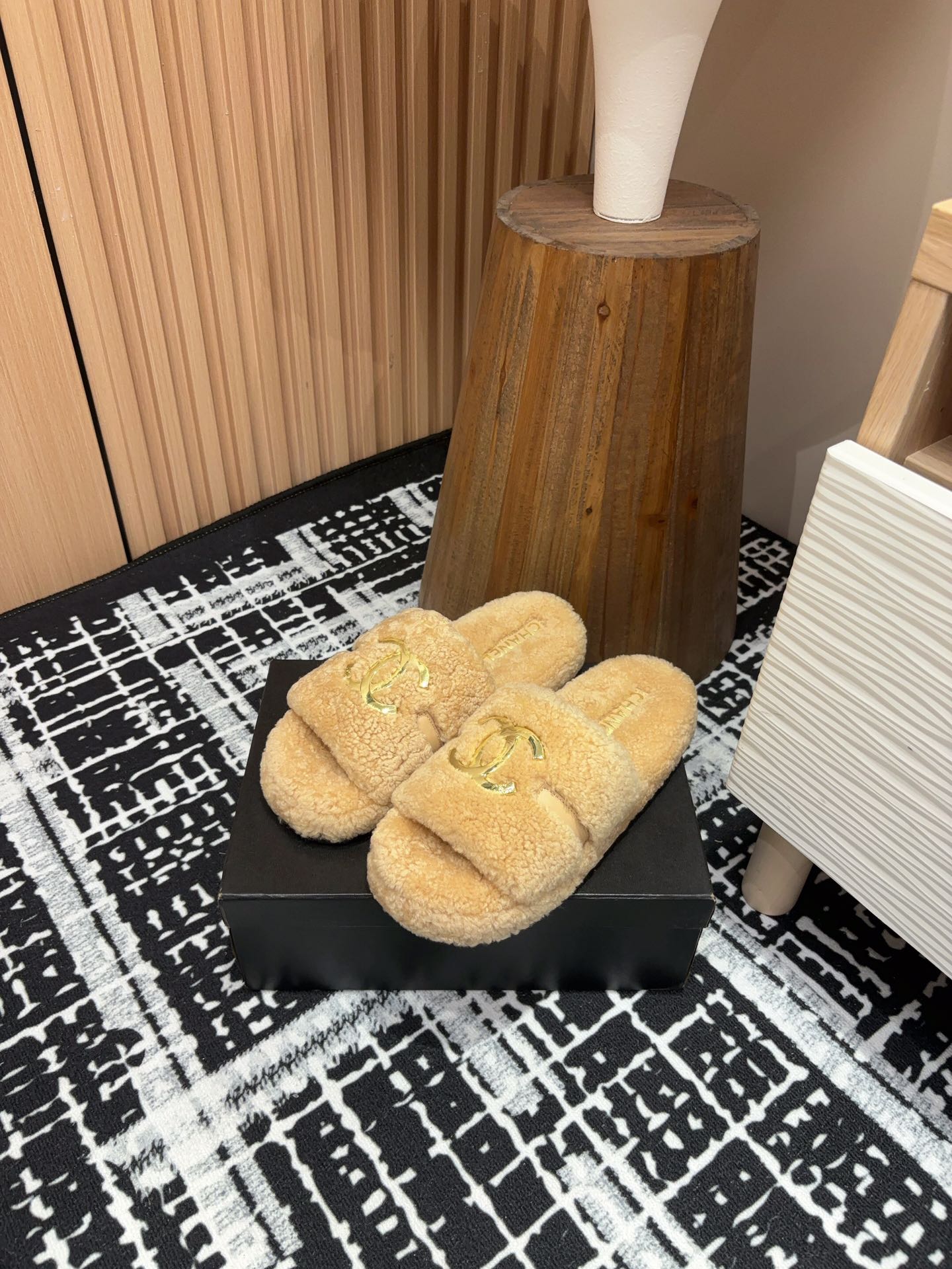 CC Slippers Beige Wool Fleece