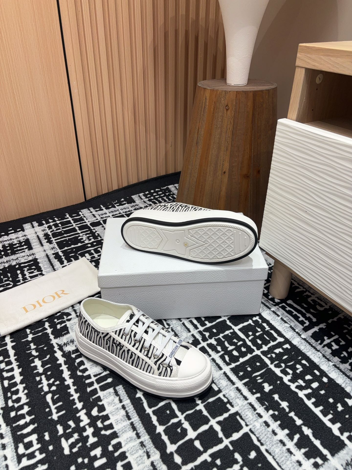 CD Walk'n'Dior Platform Sneaker Black Miss Canvas