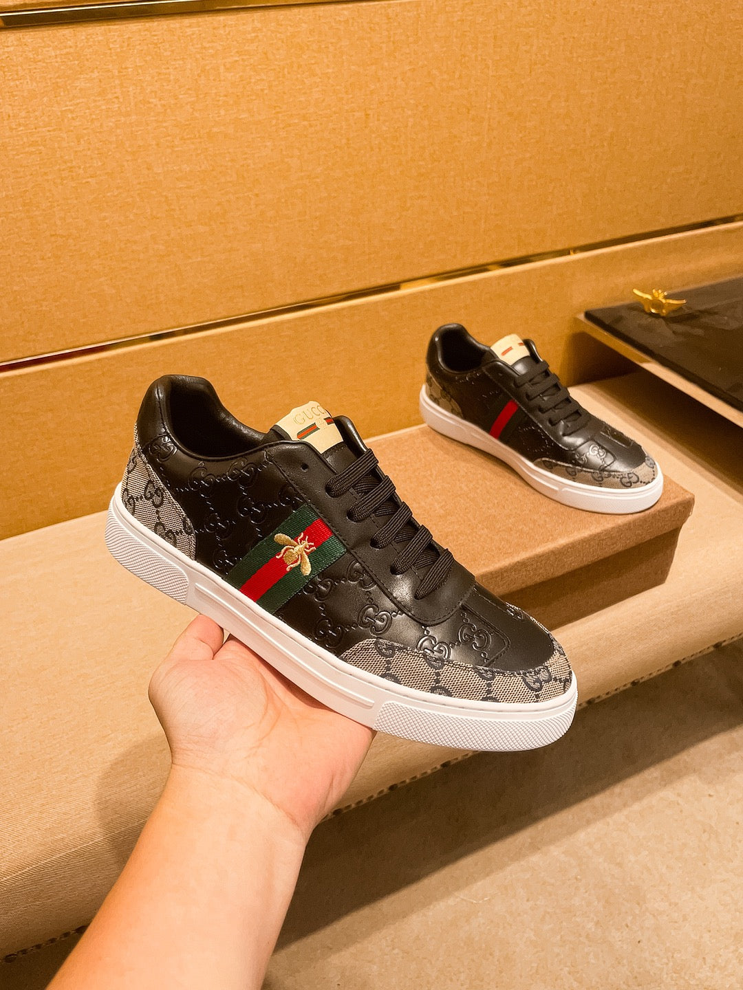 GG Men's ACE Sneaker Black Cowhide Canvas 473312