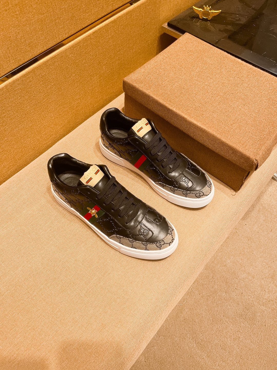 GG Men's ACE Sneaker Black Cowhide Canvas 473312