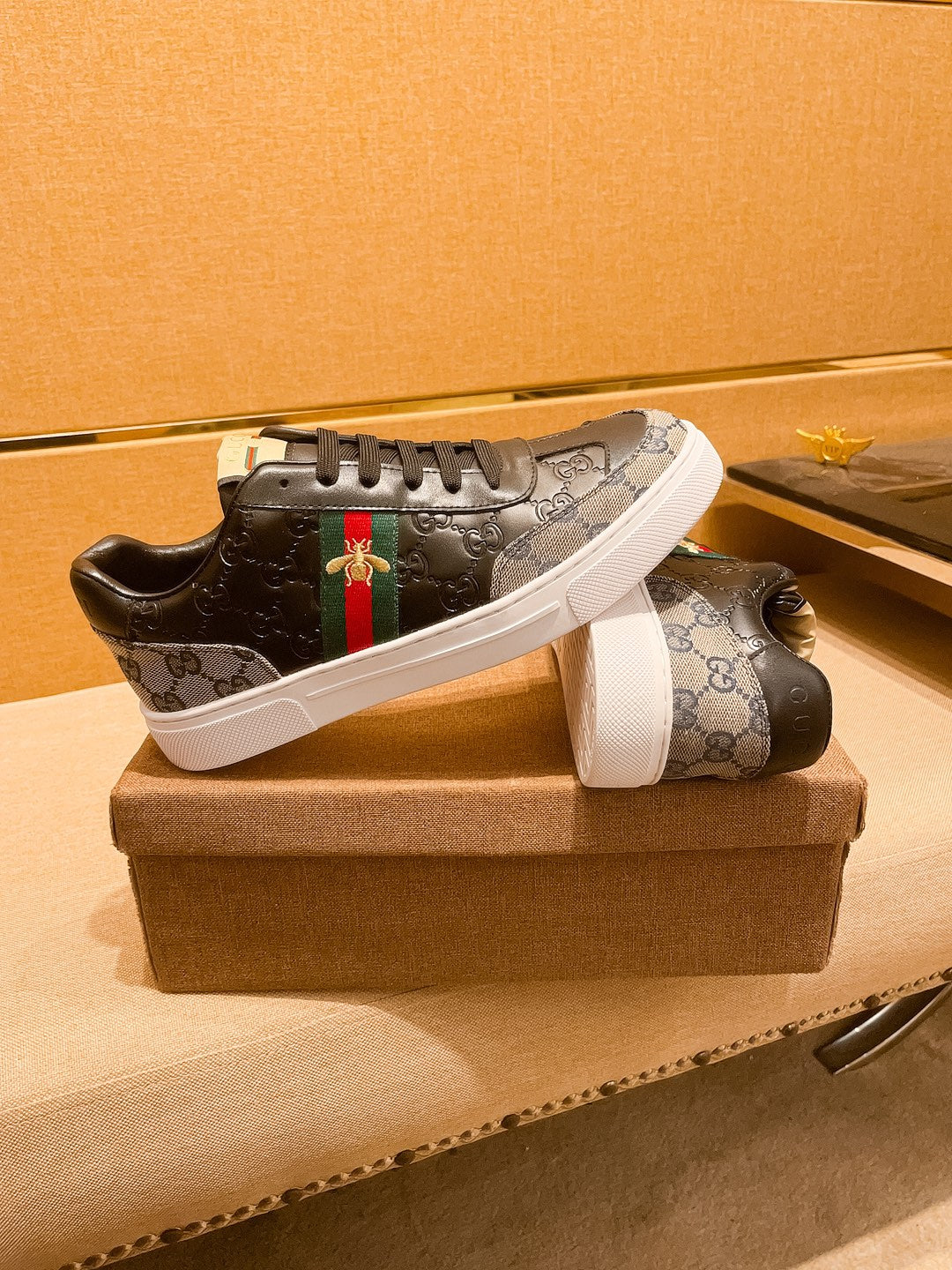 GG Men's ACE Sneaker Black Cowhide Canvas 473312