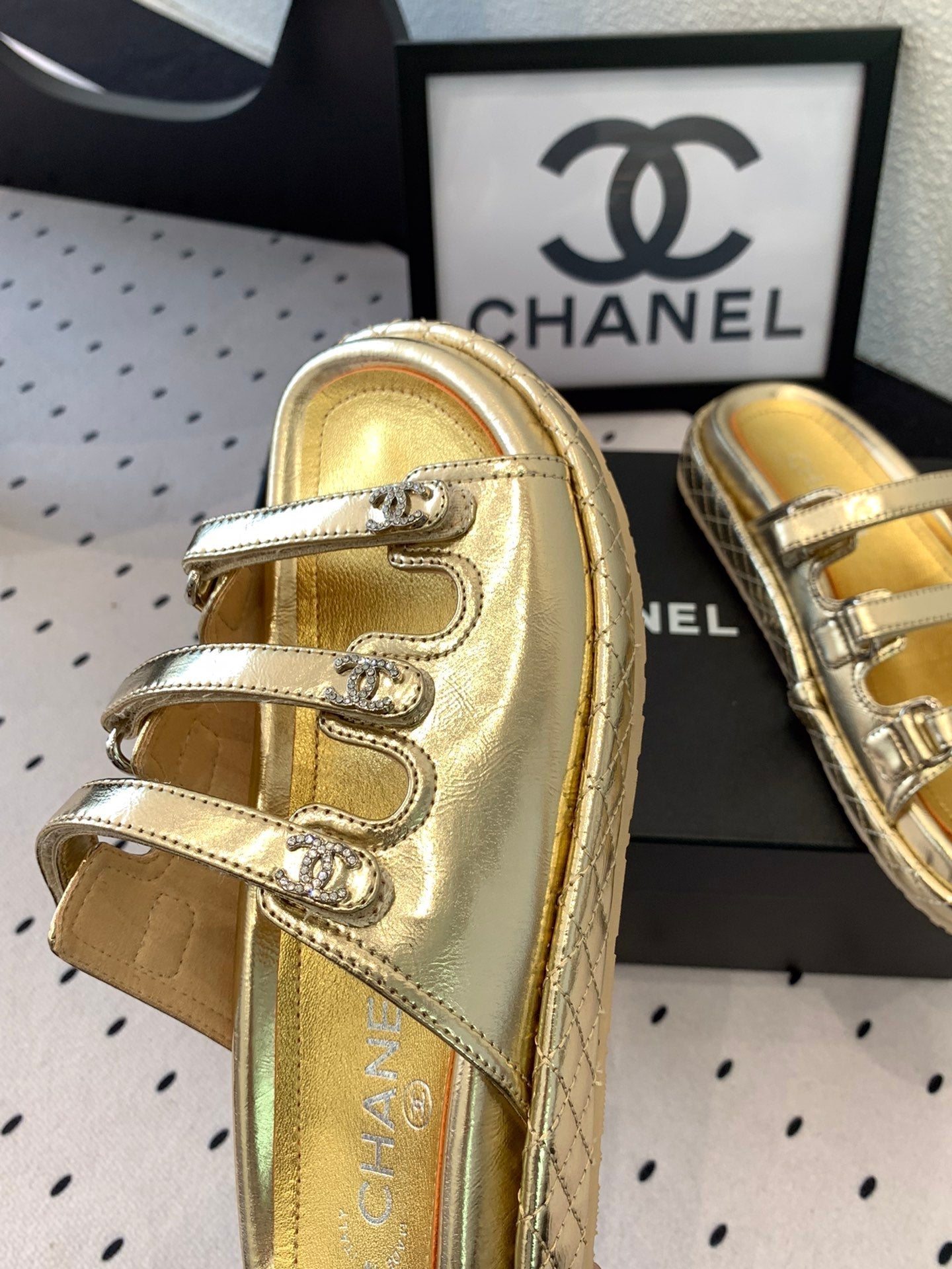 CC Slippers Gold Lambskin 146995