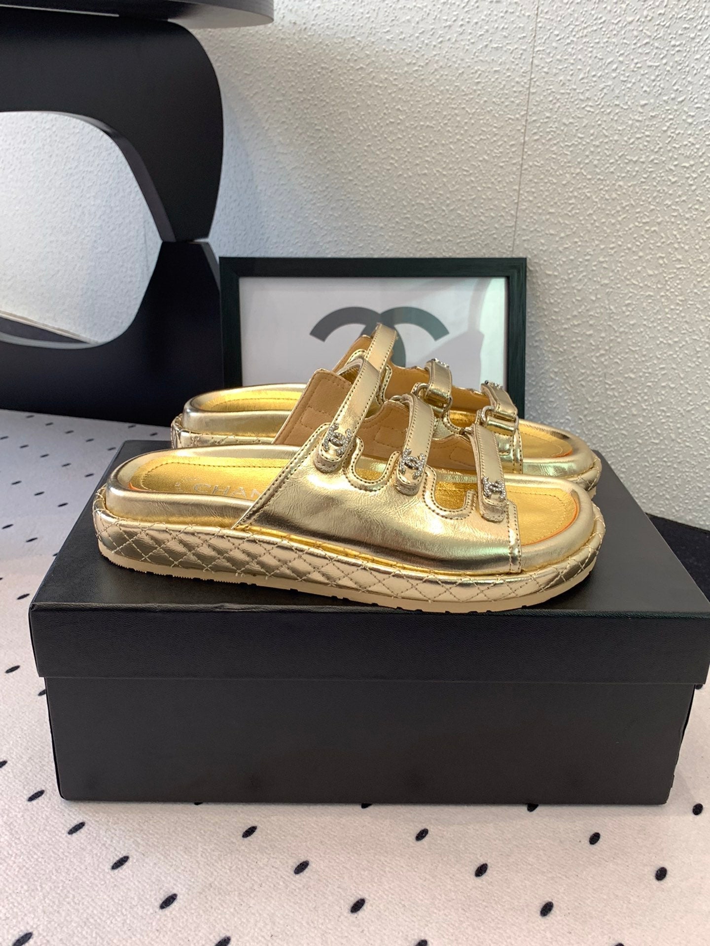 CC Slippers Gold Lambskin 146995