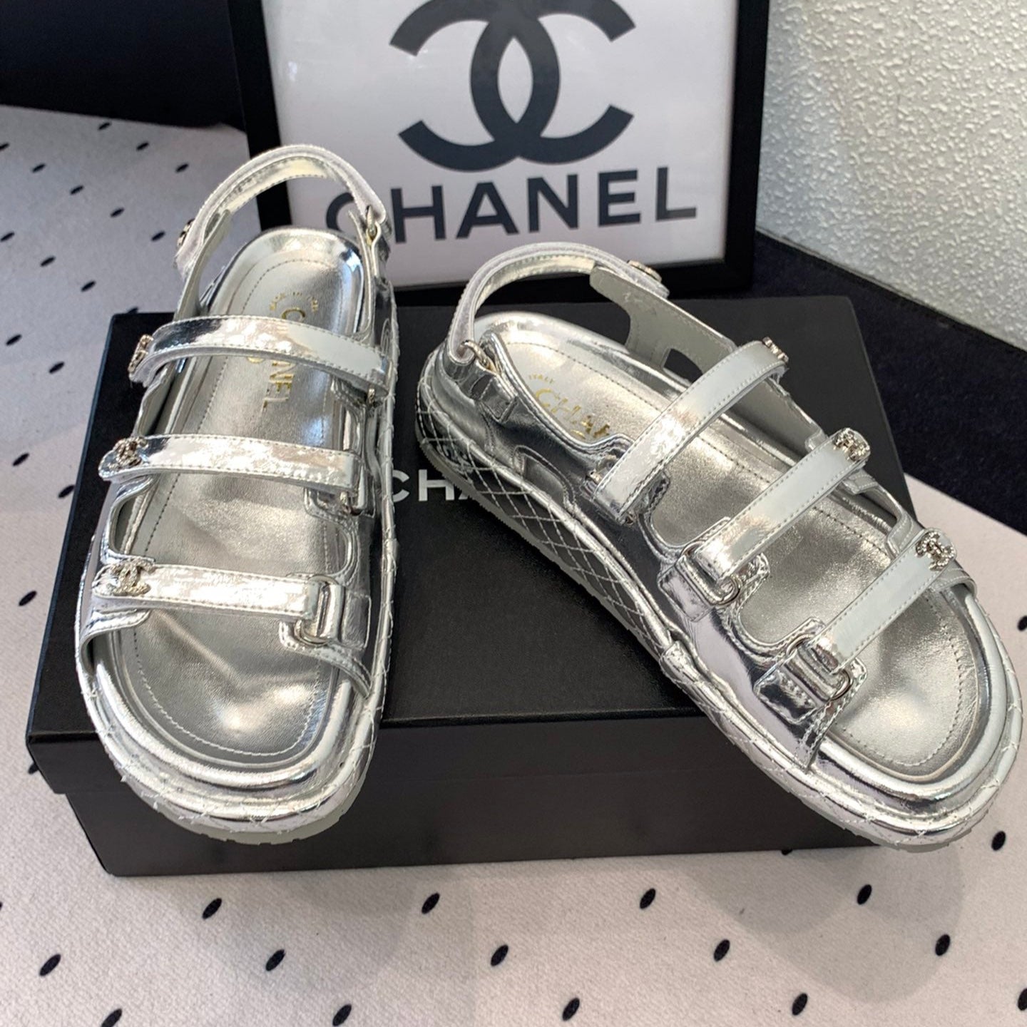 CC Sandals In Silver Lambskin 147001
