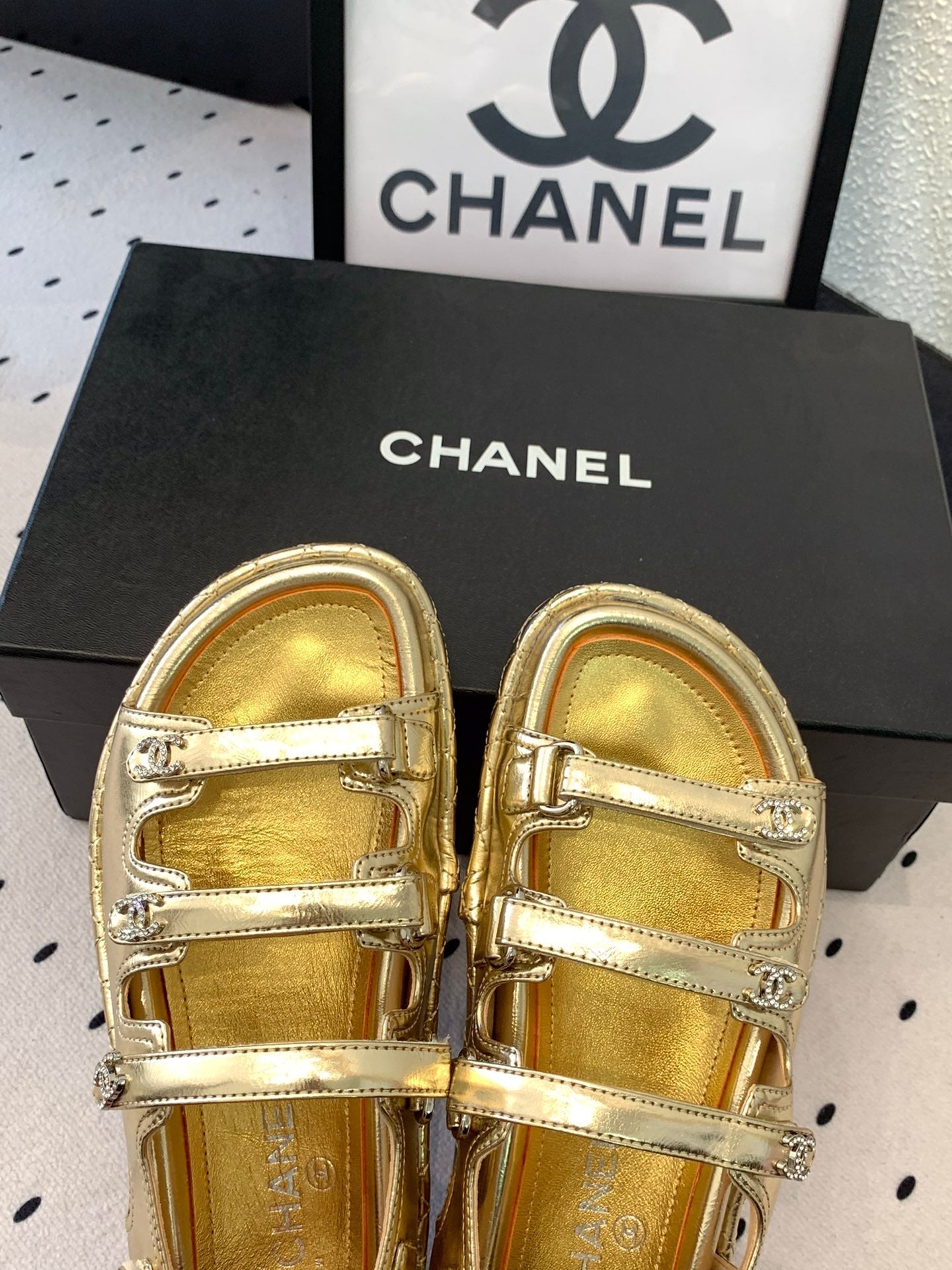 CC Sandals In Gold Lambskin 147002