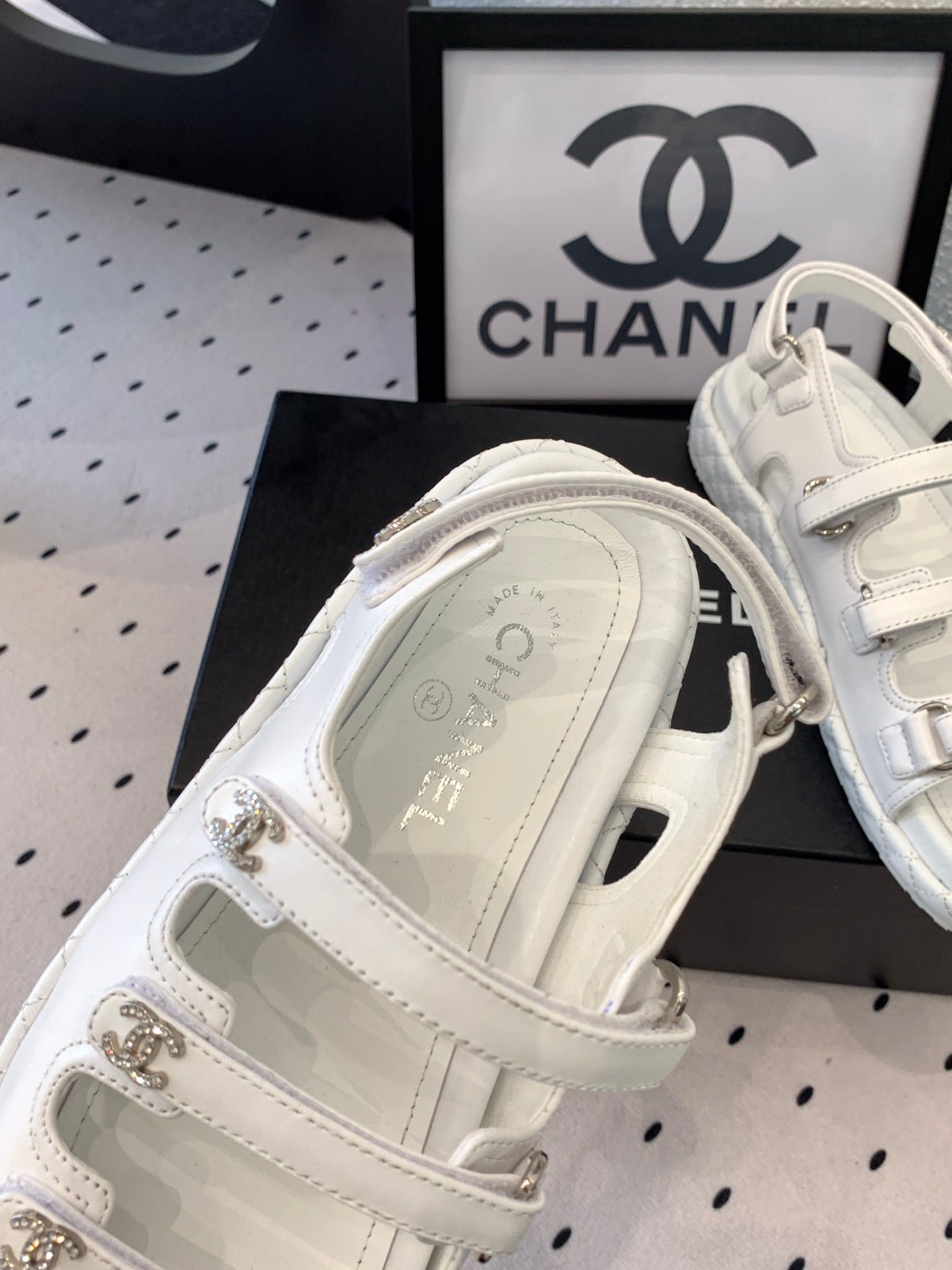 CC Sandals In White Lambskin 147003