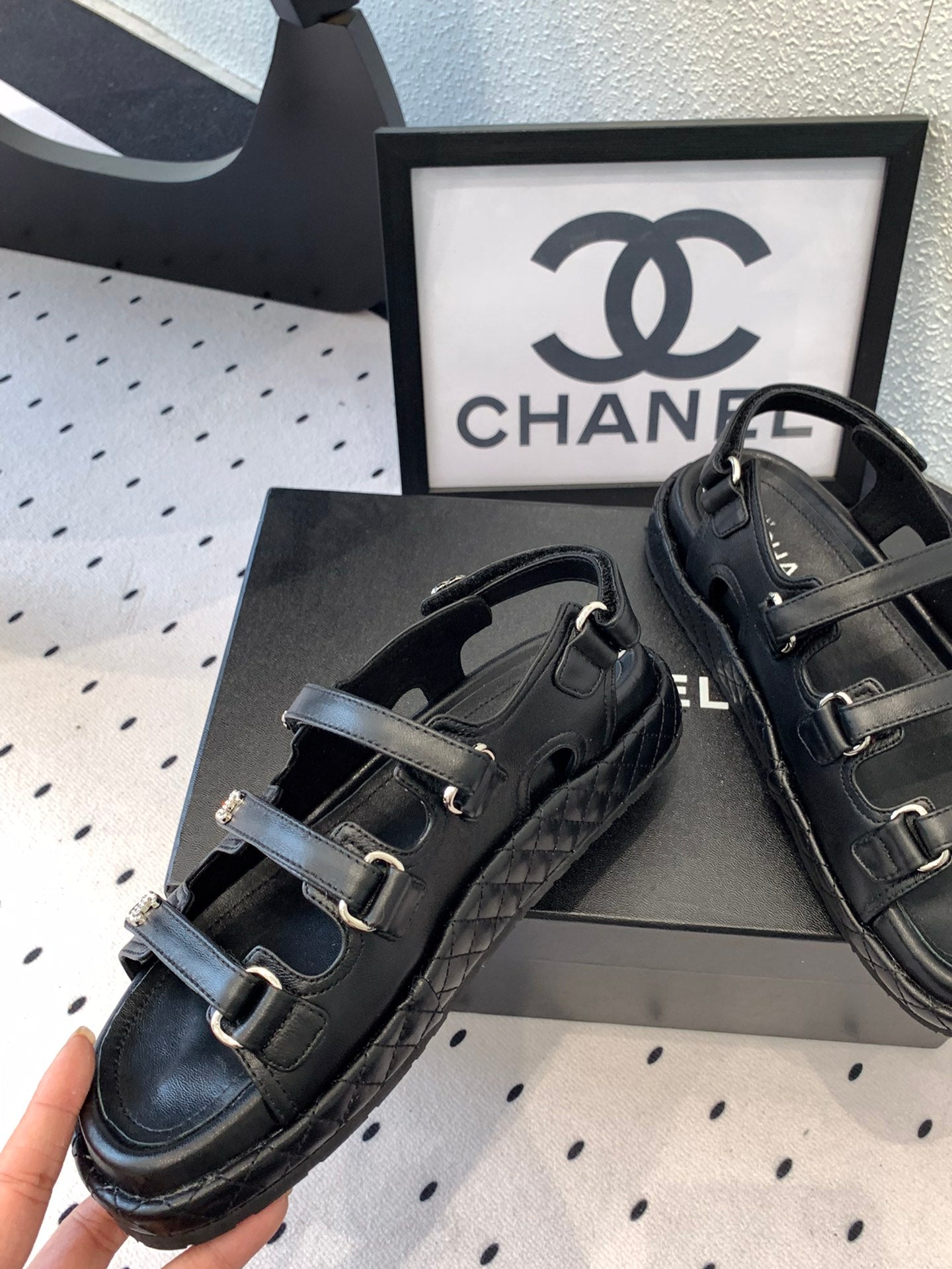 CC Sandals In Black Lambskin 147004