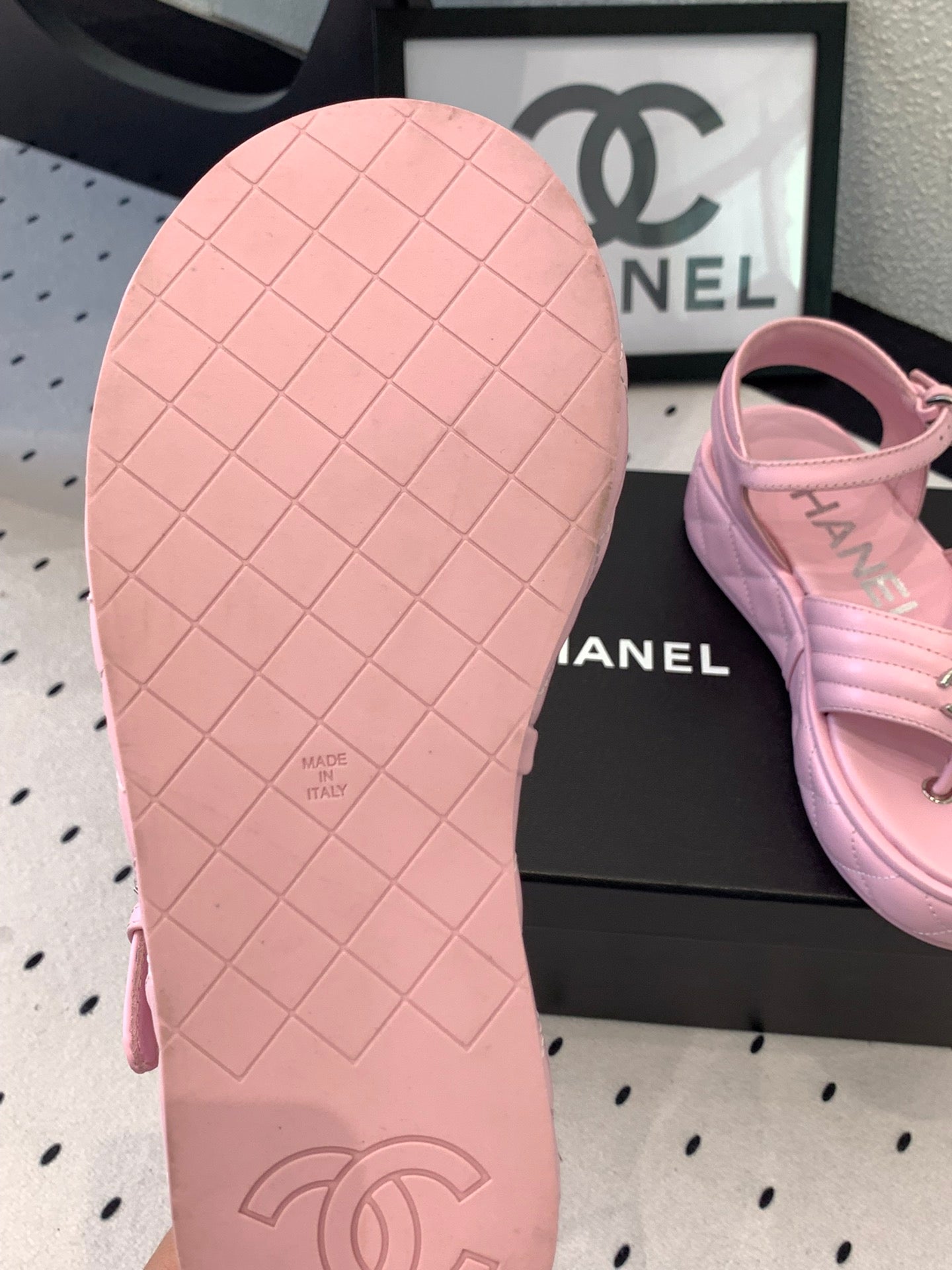 CC Thong Sandals In Pink Lambskin 147035