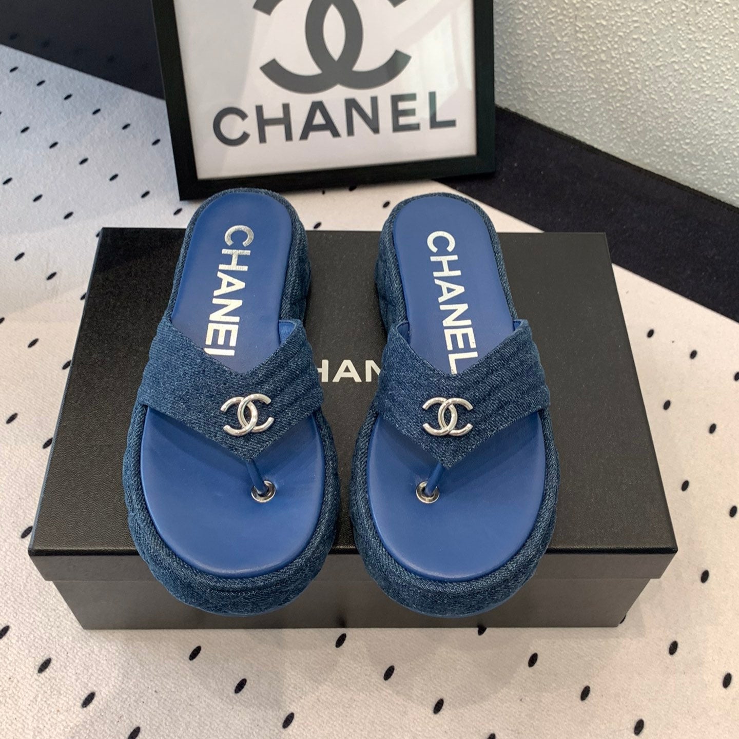 CC Thong Slippers In Navy Blue Denim Fabric 147052