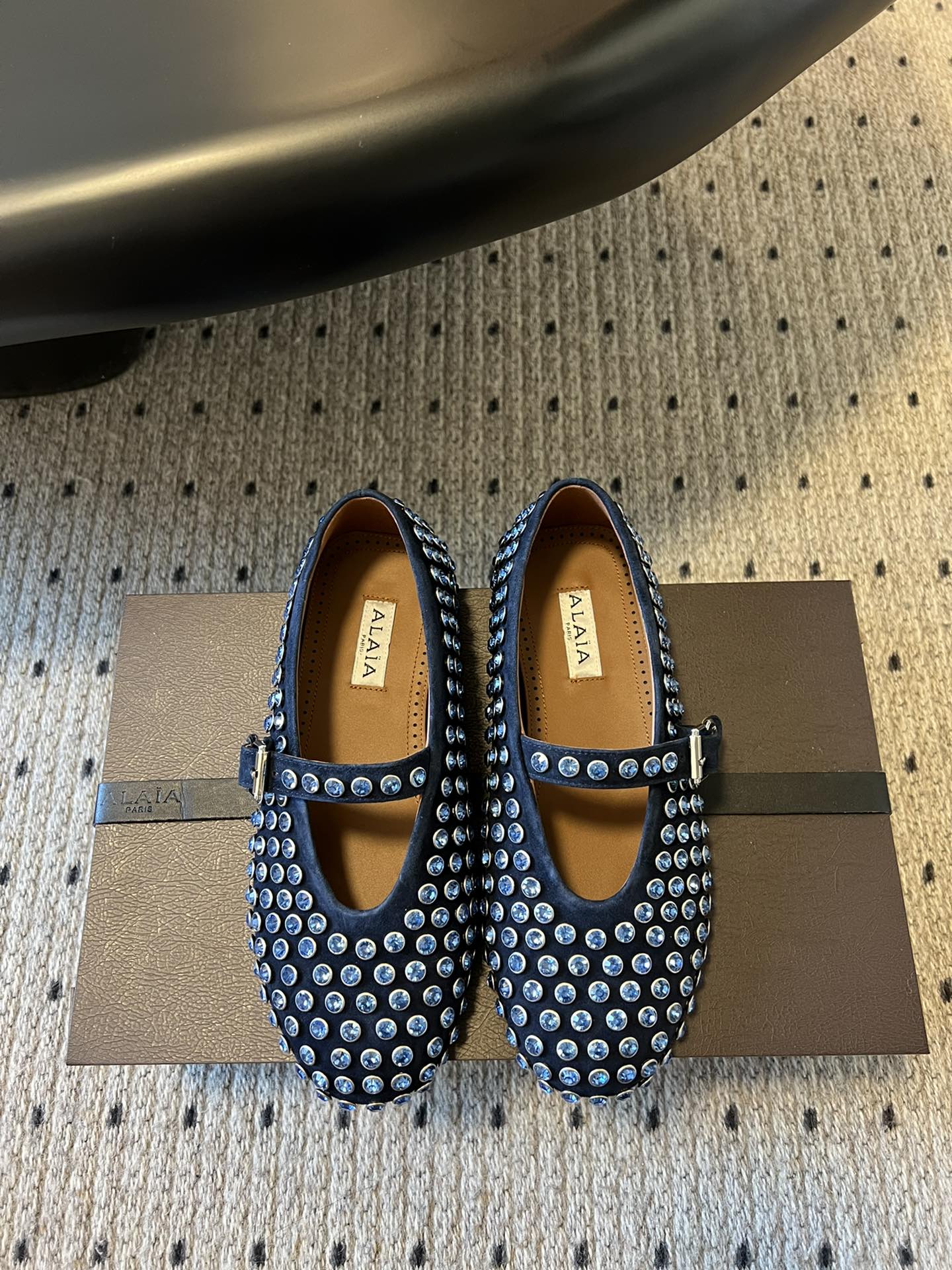 Alaia 25 Strass Ballet Flats Navy Blue Suede Goatskin 303724