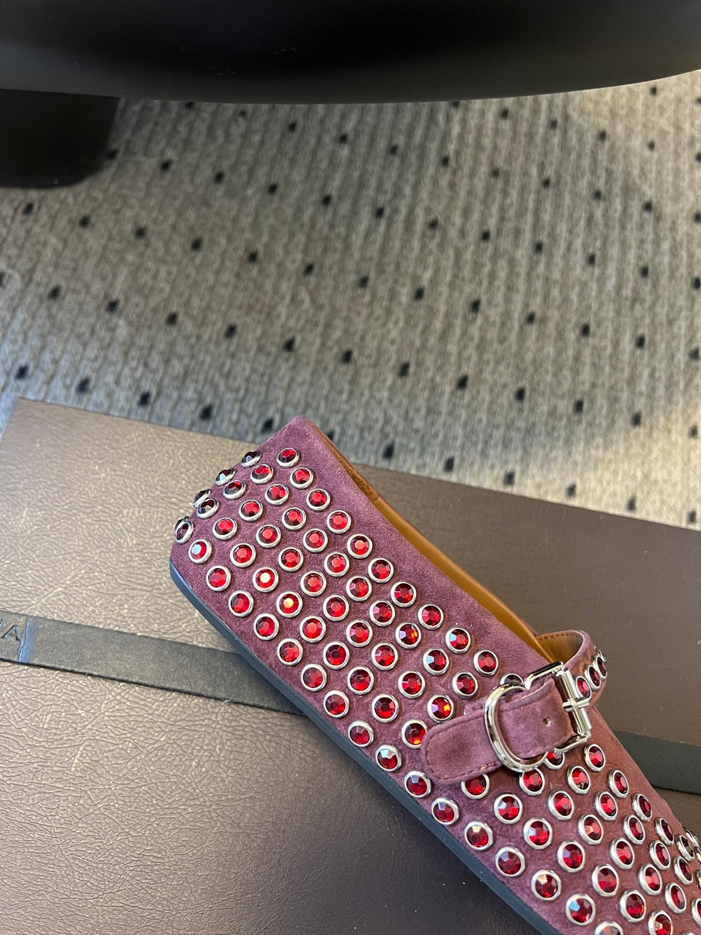 Alaia 25 Strass Ballet Flats Garnet Red Suede Goatskin 303725