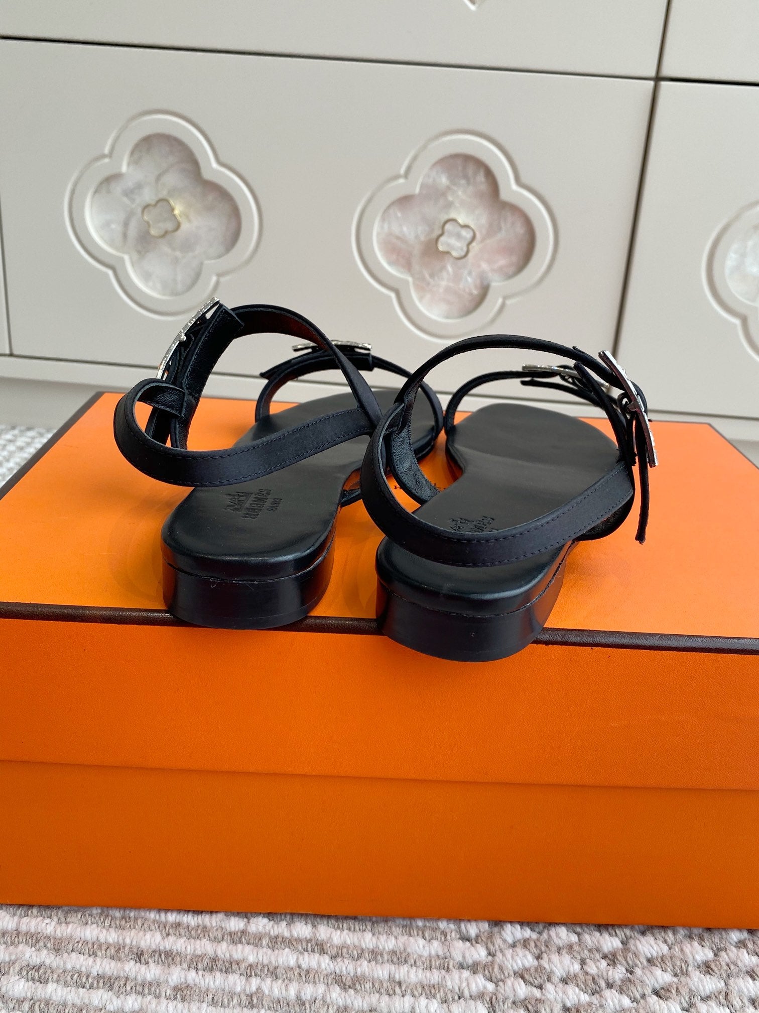 HM Cristal Sandals Black Calfskin 291448