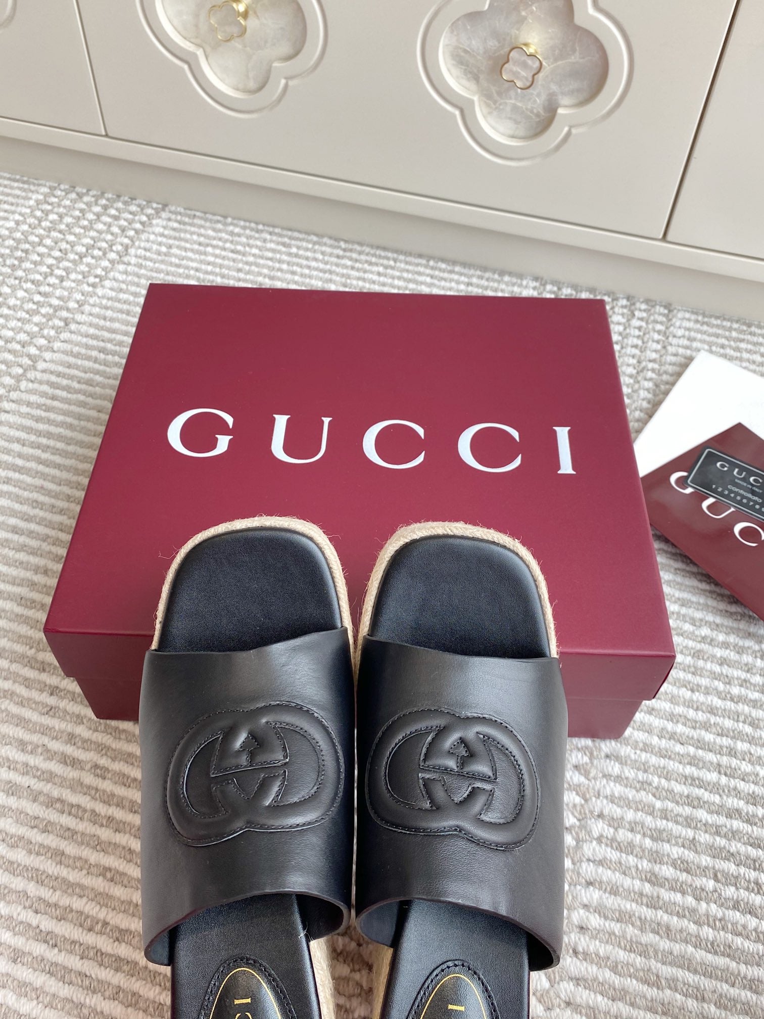 GC 25 Interlocking G Sandal Black Cord Cowhide 291031