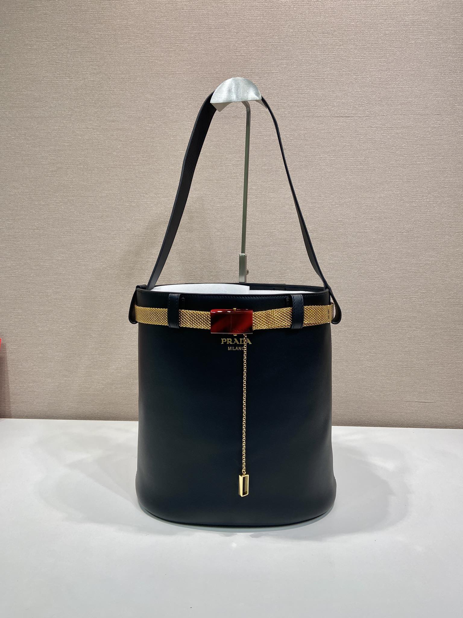 PRA bucket bag iron chain belt black leather 341179