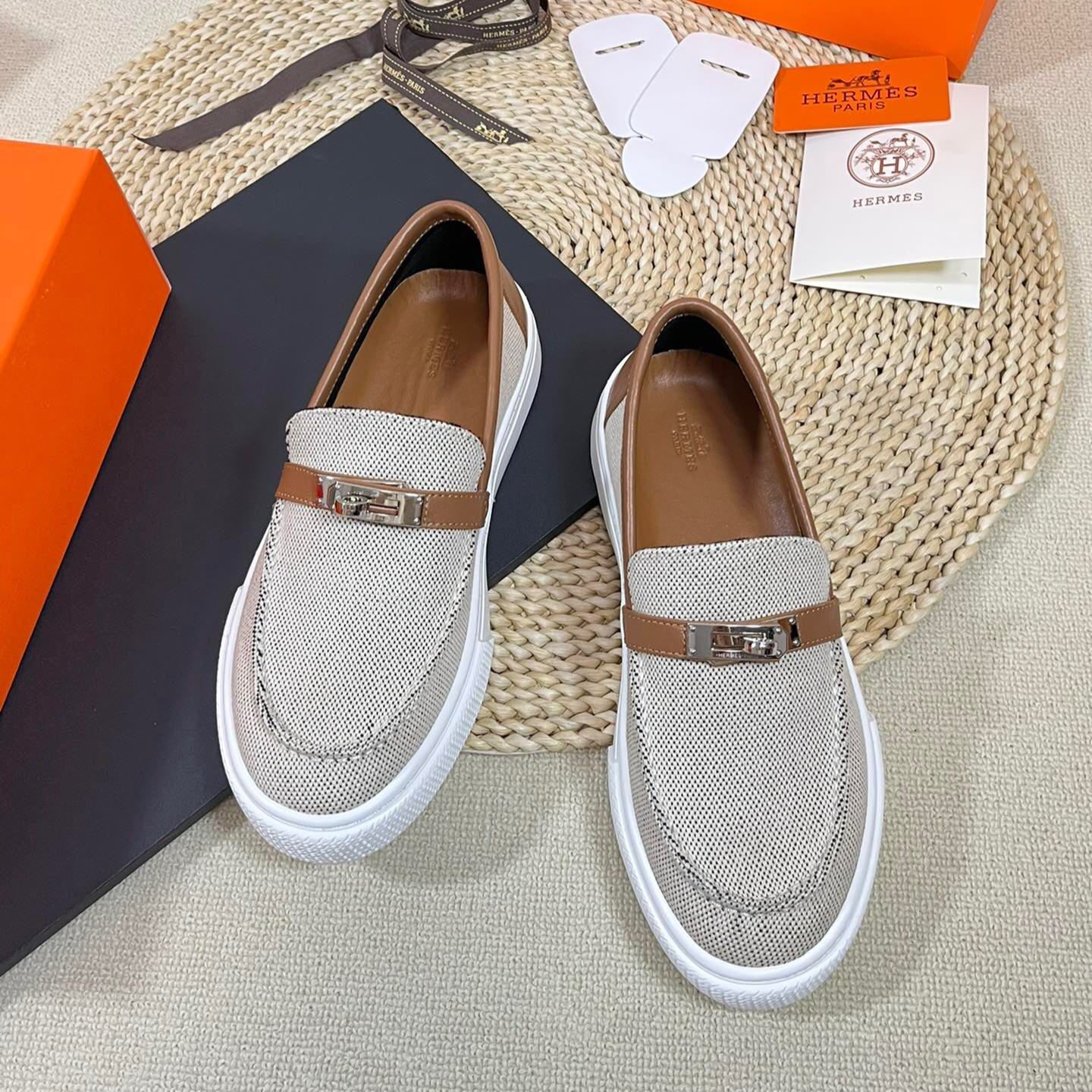 HM Buckle Casual Loafer Brown Cowhide Cloth 317045