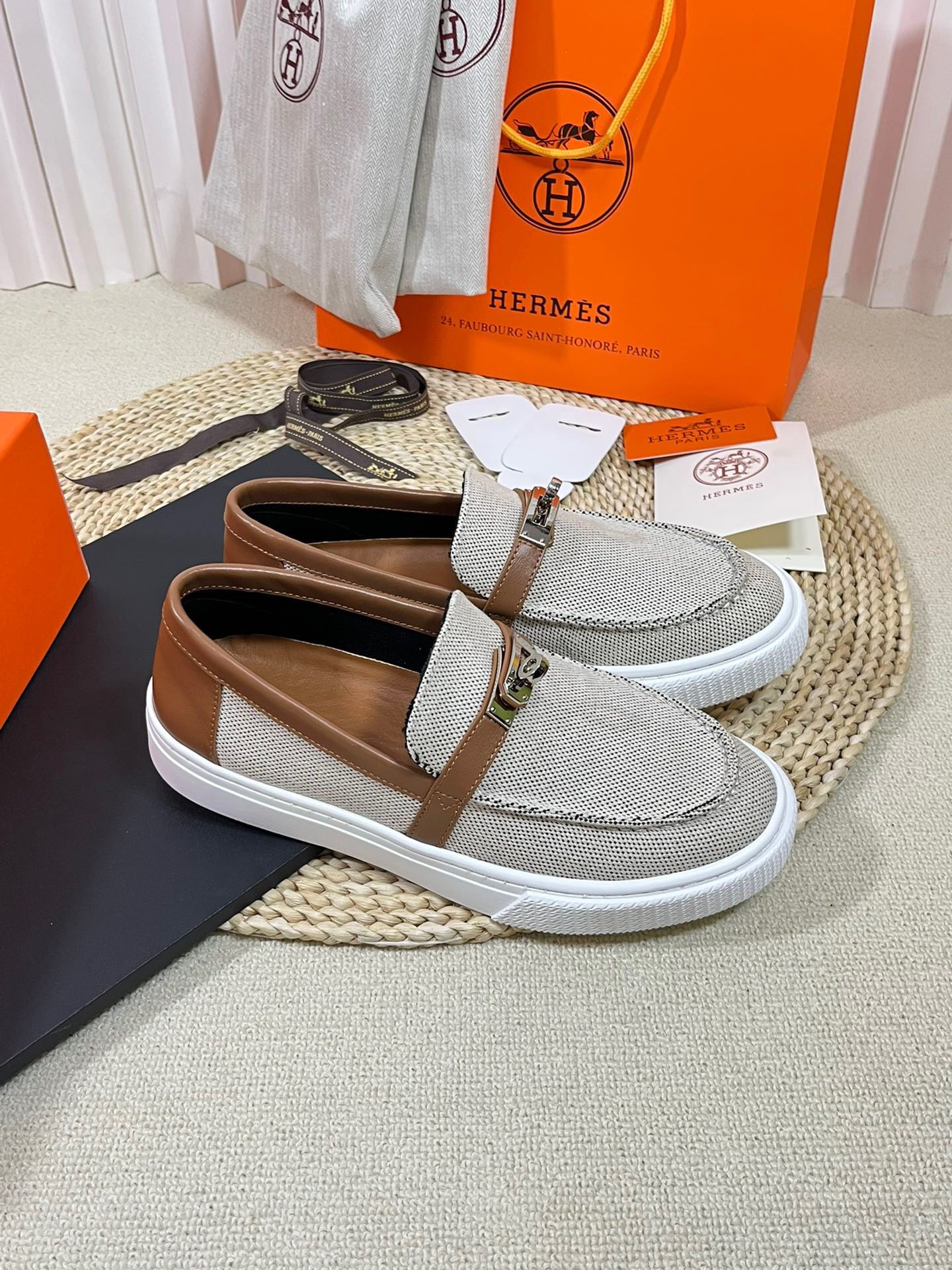 HM Buckle Casual Loafer Brown Cowhide Cloth 317045