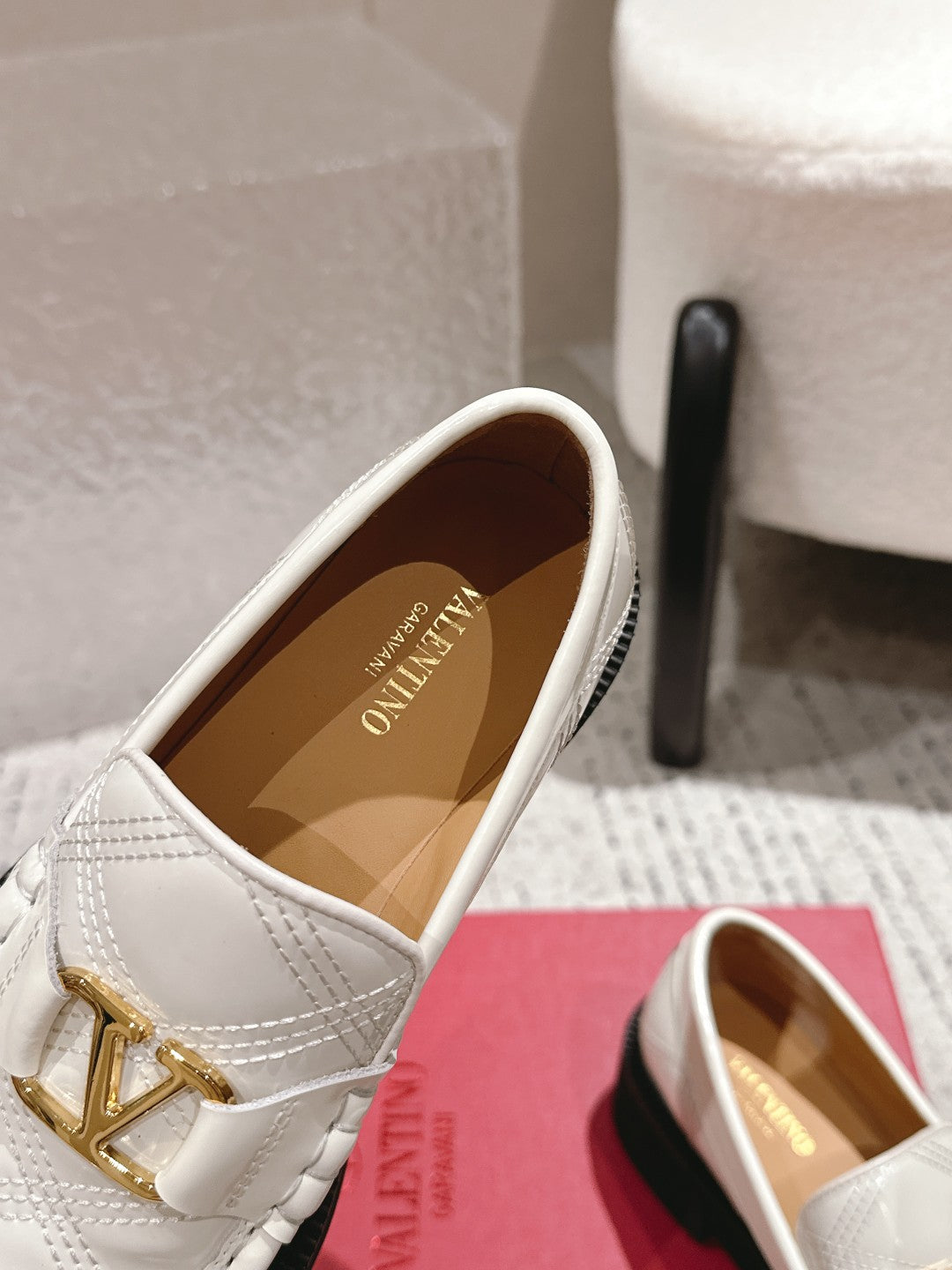 VT Vlogo Loafer White Patent Leather