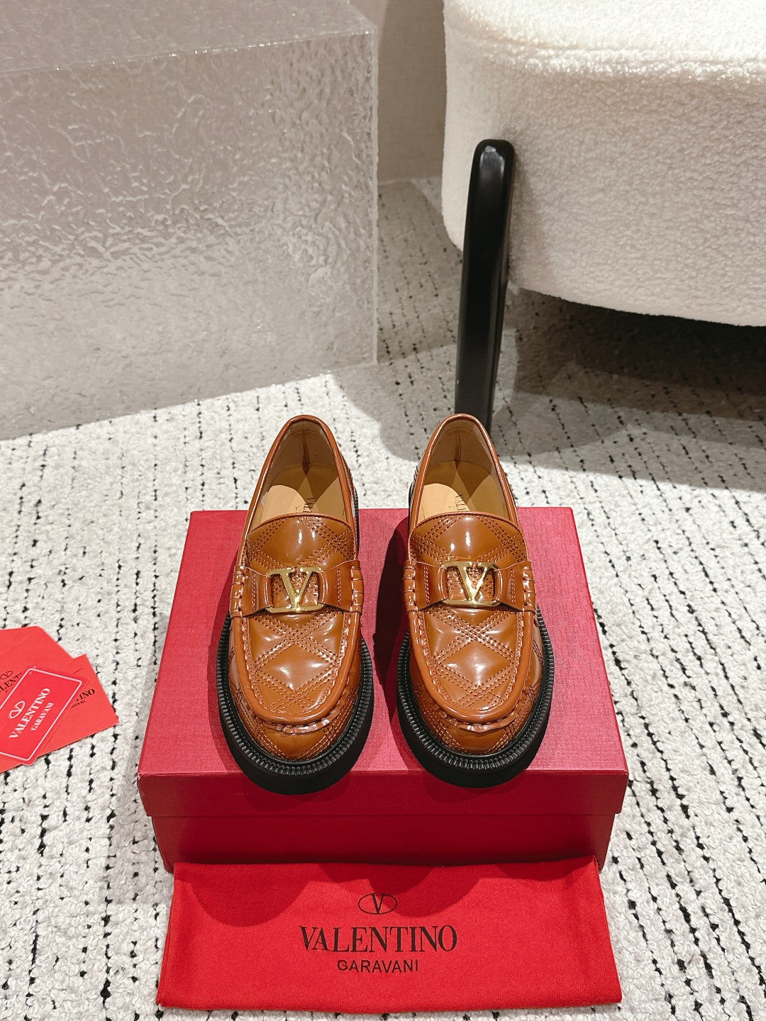 VT Vlogo Loafer Brown Patent Leather