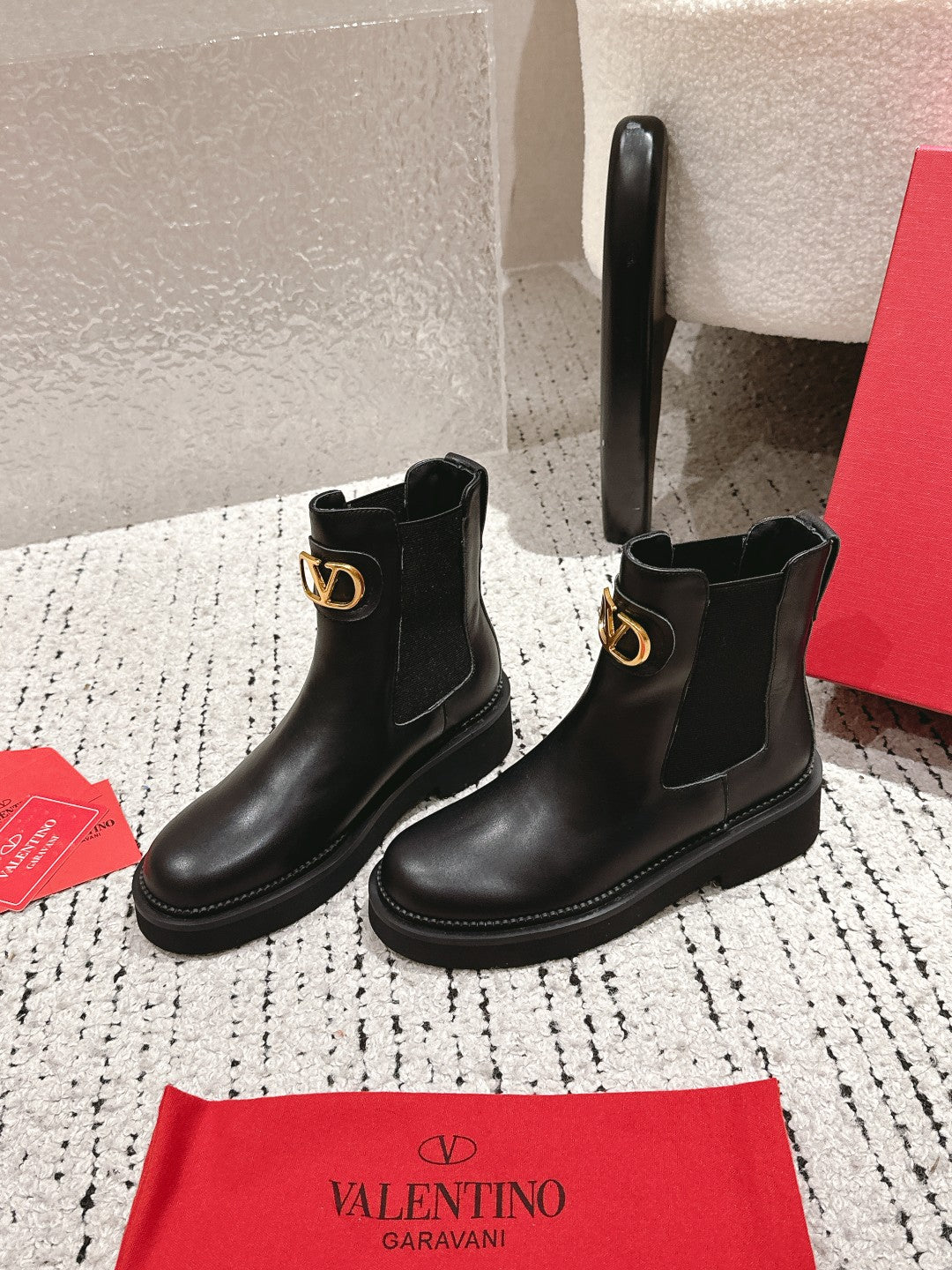 VT Ankle Short Boot Black Calfskin 359845