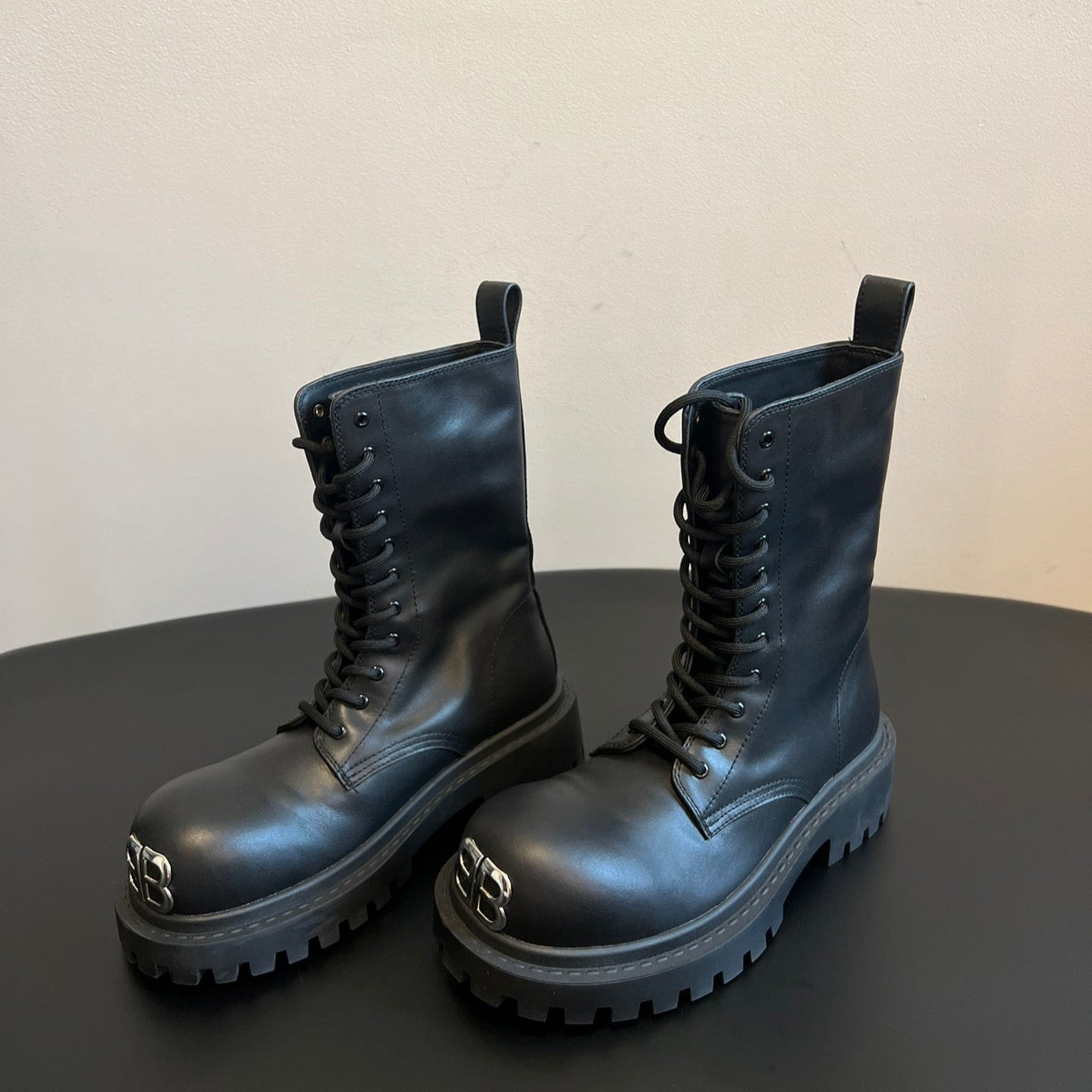 Balenciaga 25ss Martin boots double B buckle black calfskin