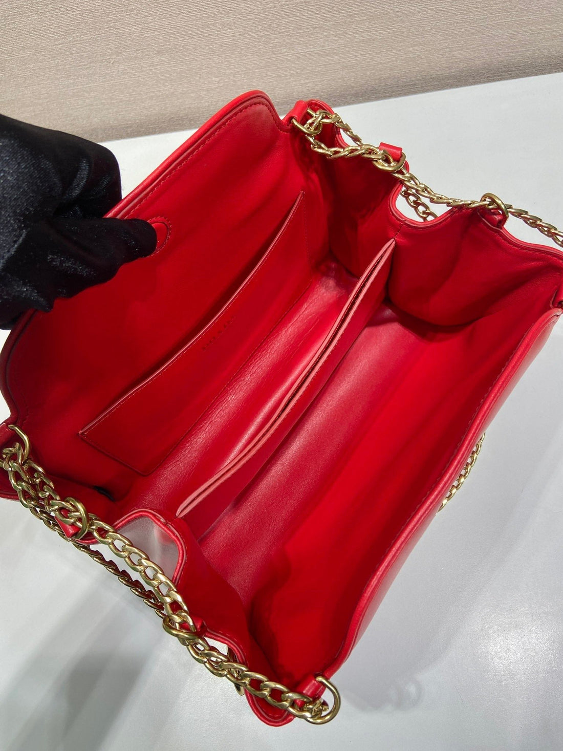 PRA Tumulte bag 24 red leather  280840