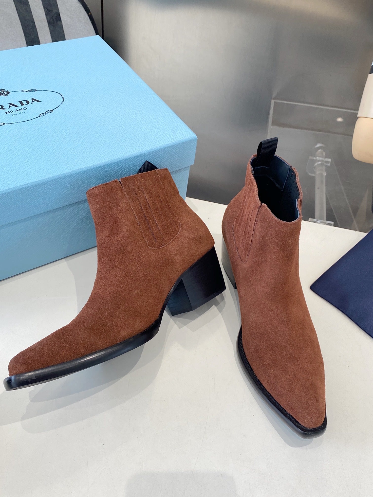 PRA classic pointed-toe boots reddish brown suede