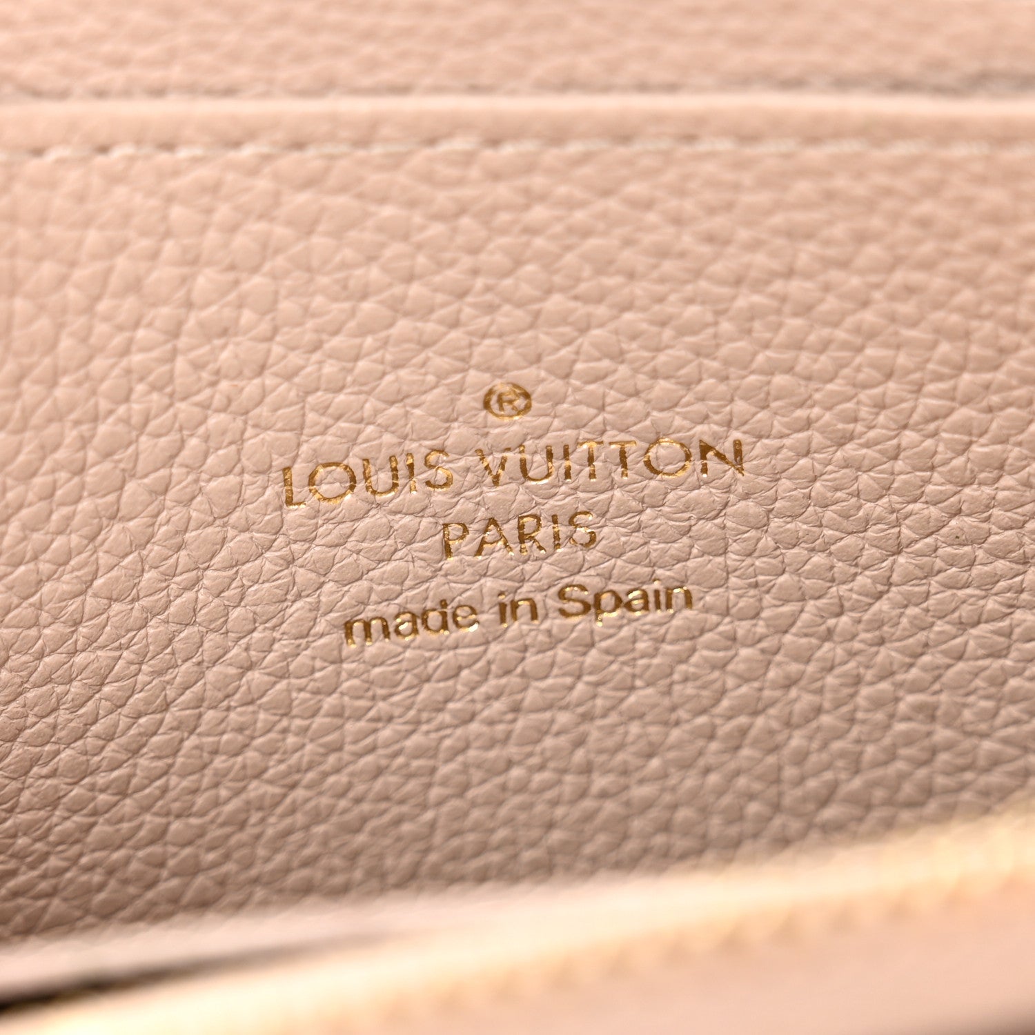 Calfskin Lockme Zippy Coin Purse Greige