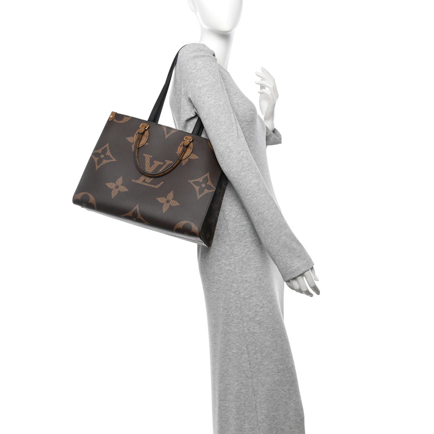 Reverse Monogram Giant Onthego MM