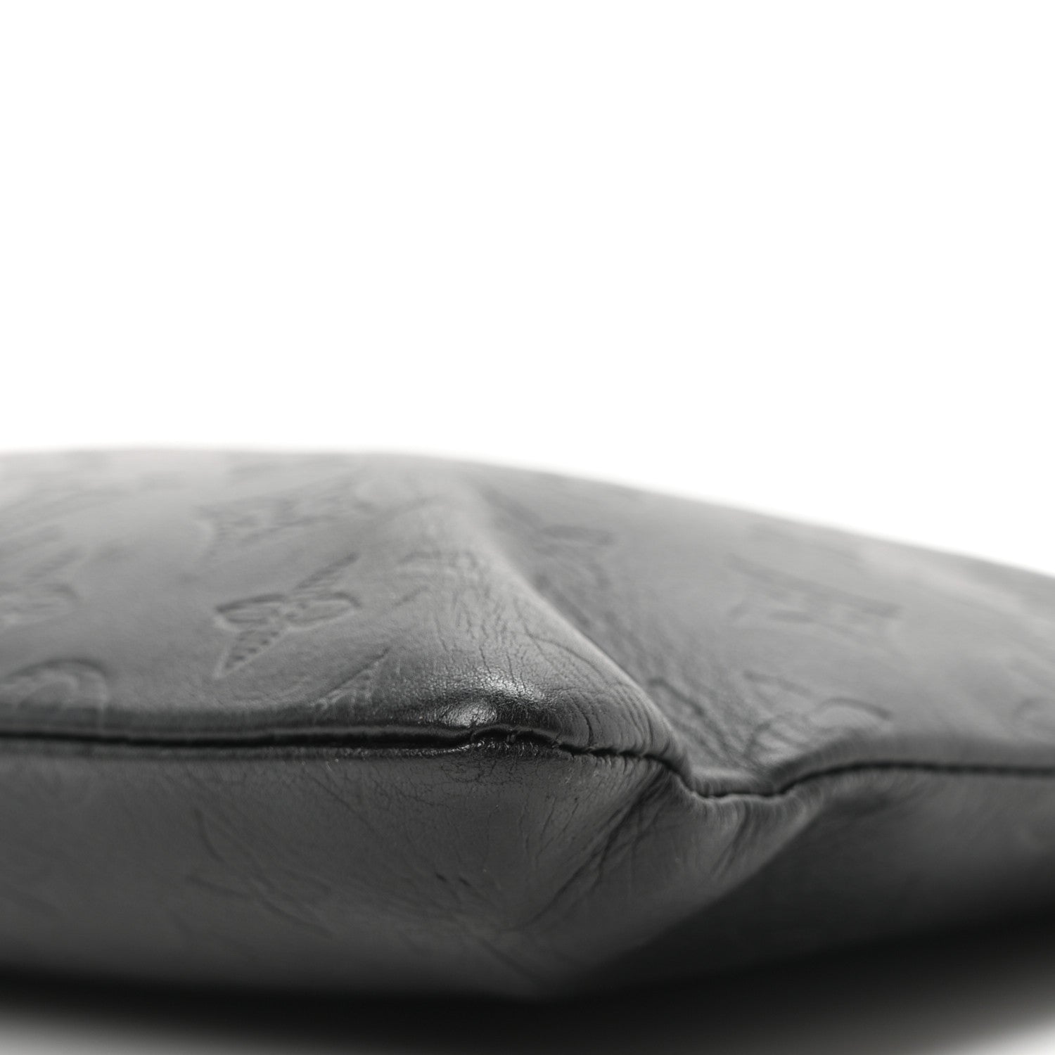 Calfskin Monogram Shadow Discovery Pochette Black