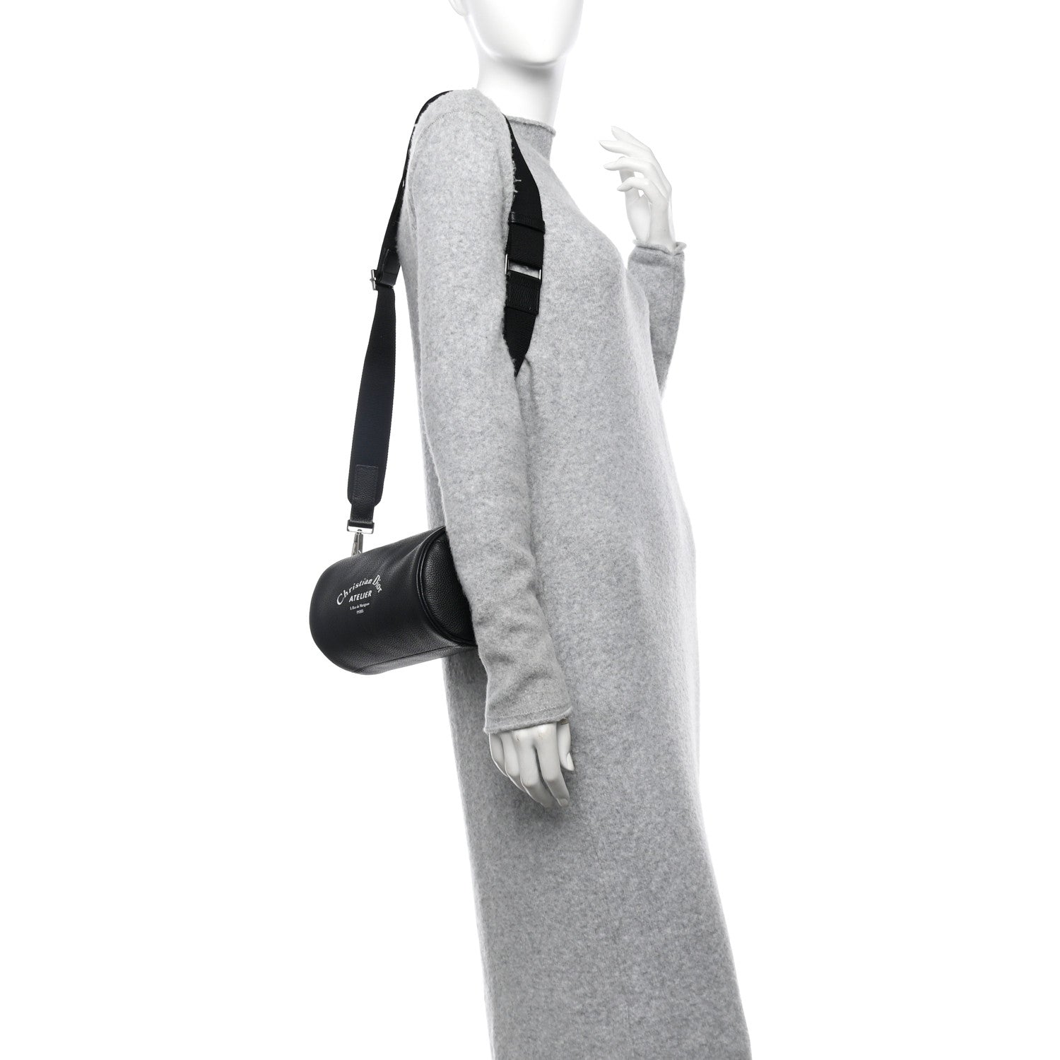 HOMME Grained Calfskin Mens Roller Pouch Black