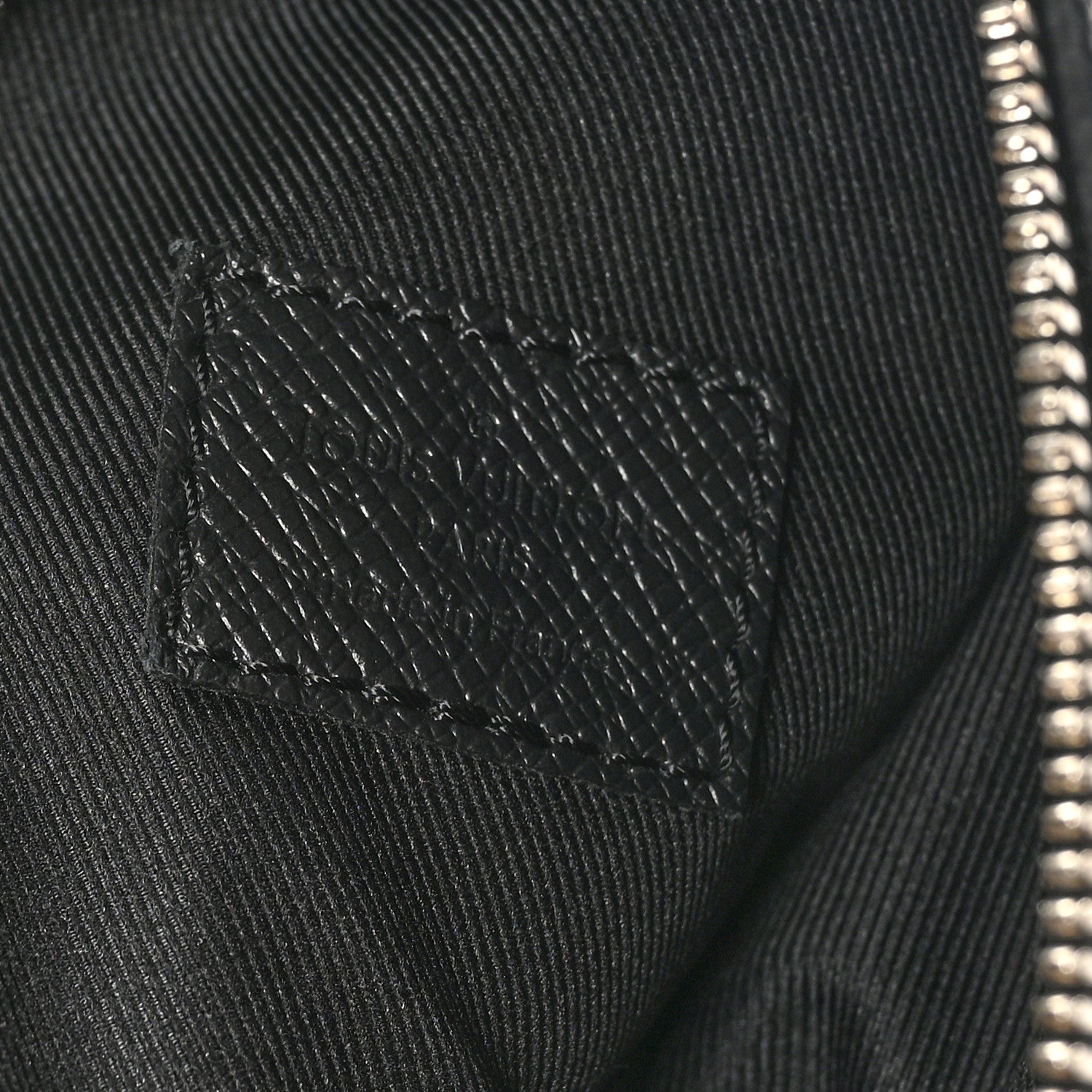 Taigarama Duo Slingbag Black