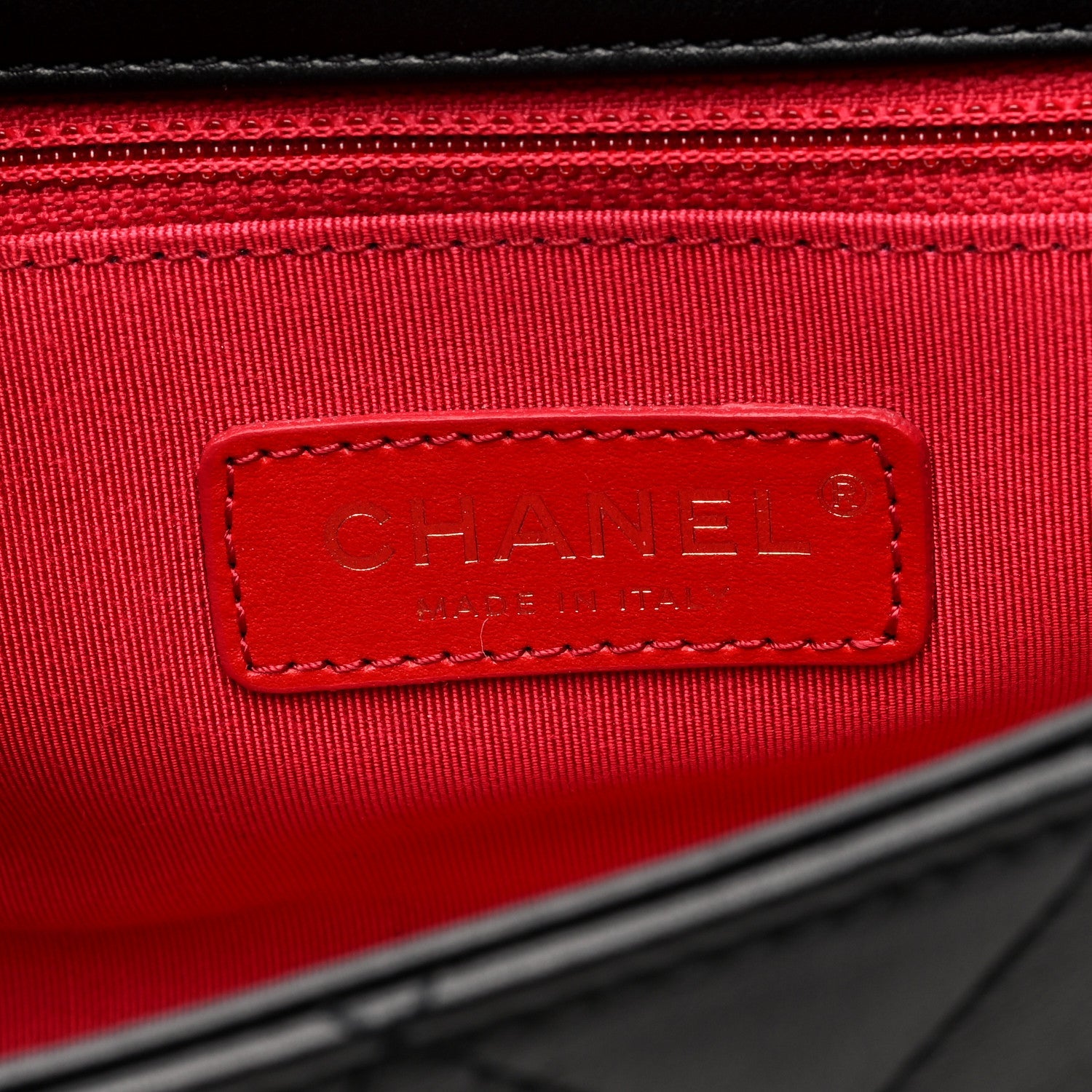 Calfskin Quilted Enchained Flap Black