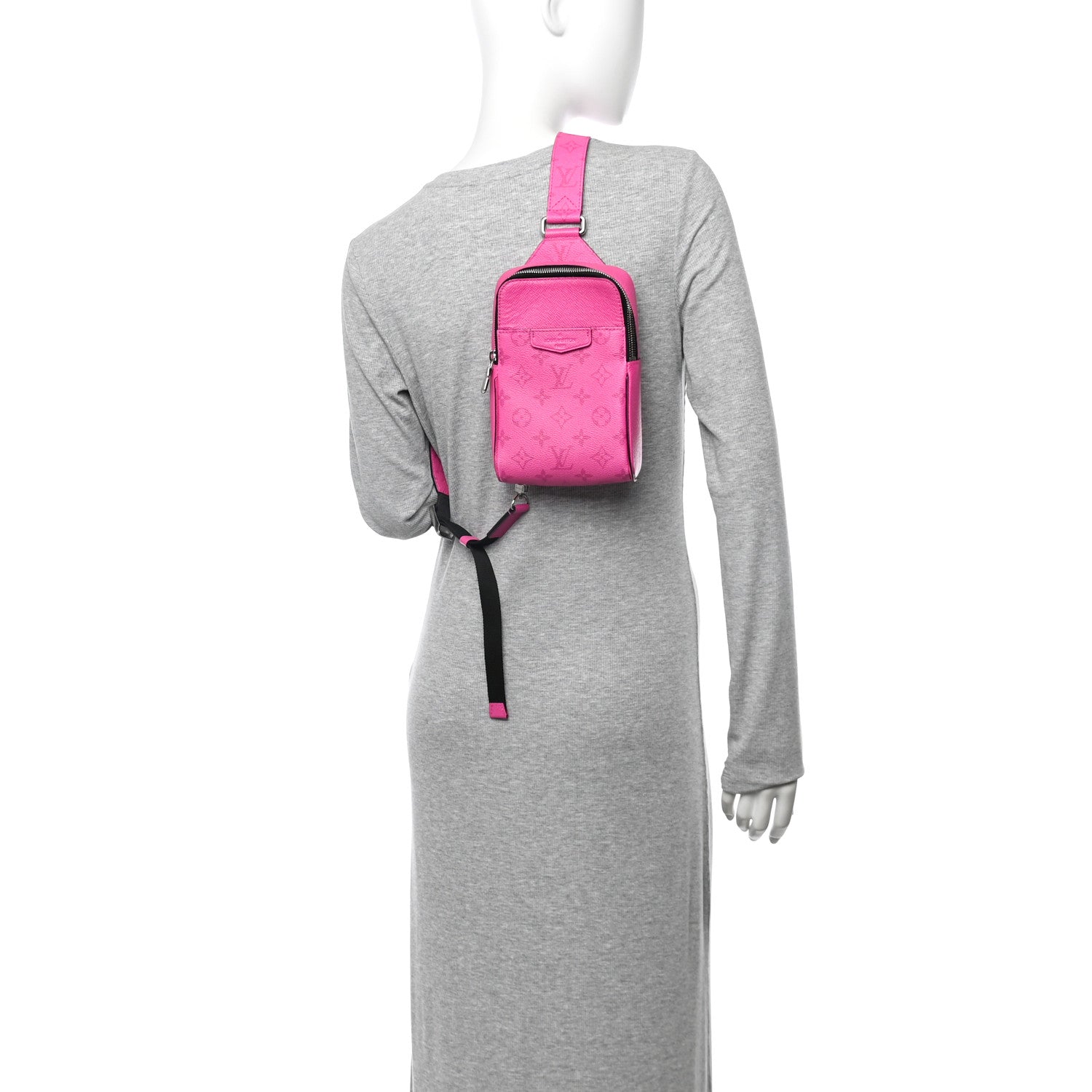 Taigarama Outdoor Slingbag Fuchsia