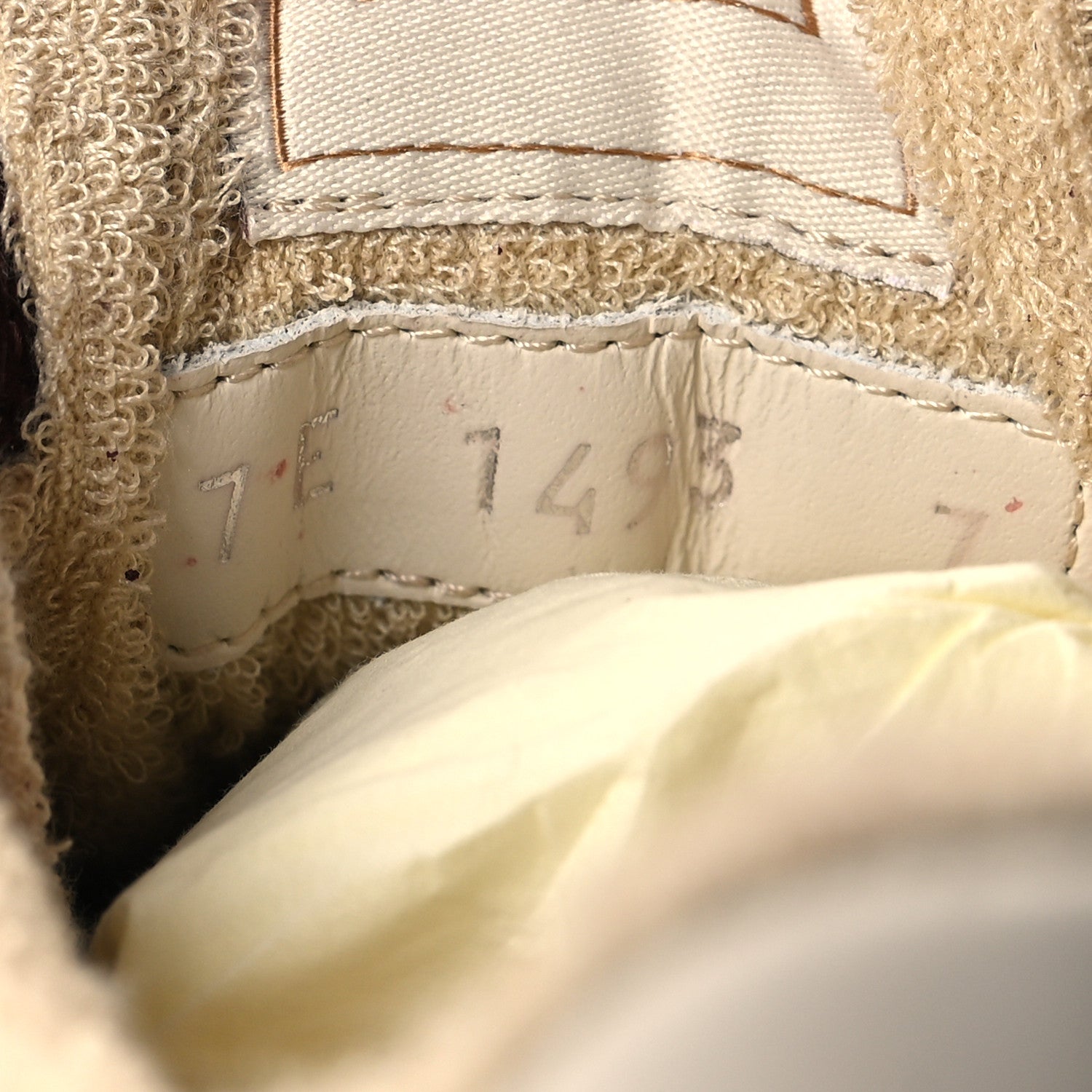 Grained Calfskin Mens Fendi Match Low Top Sneakers 7 White Burgundy Amber