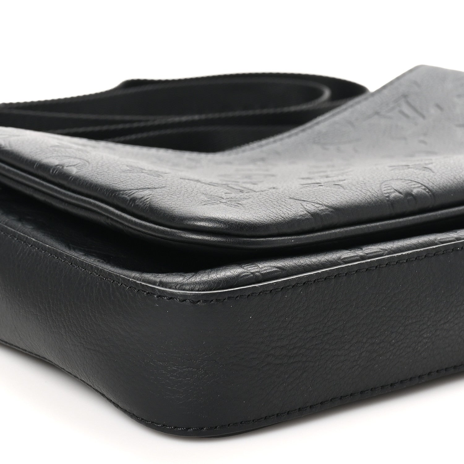 Calfskin Monogram Shadow Trio Messenger Black