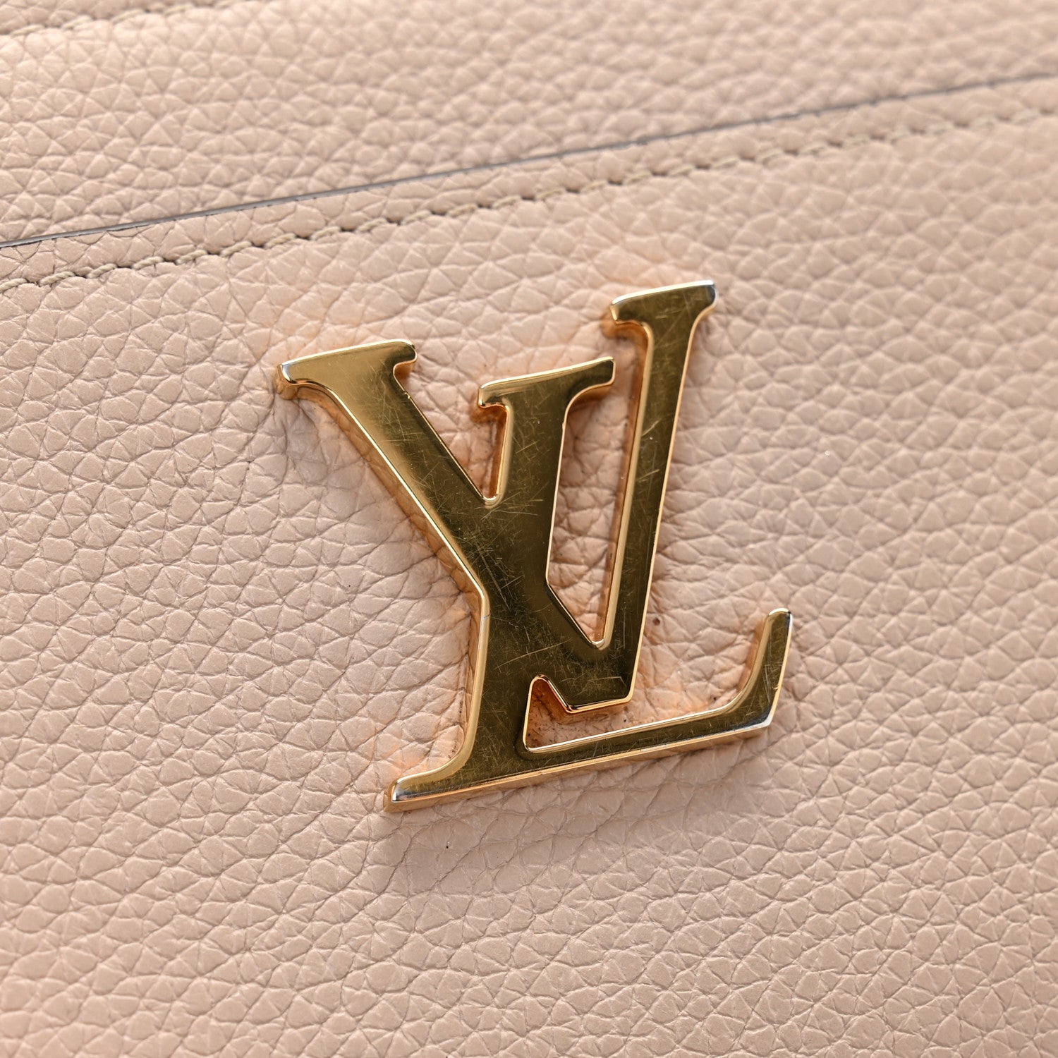 Calfskin Lockme Zippy Coin Purse Greige