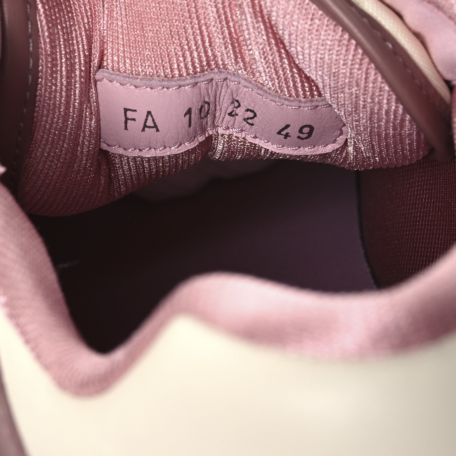 Smooth Calfskin Jacquard Oblique Mens B27 Low Top Sneakers 49 Pink White