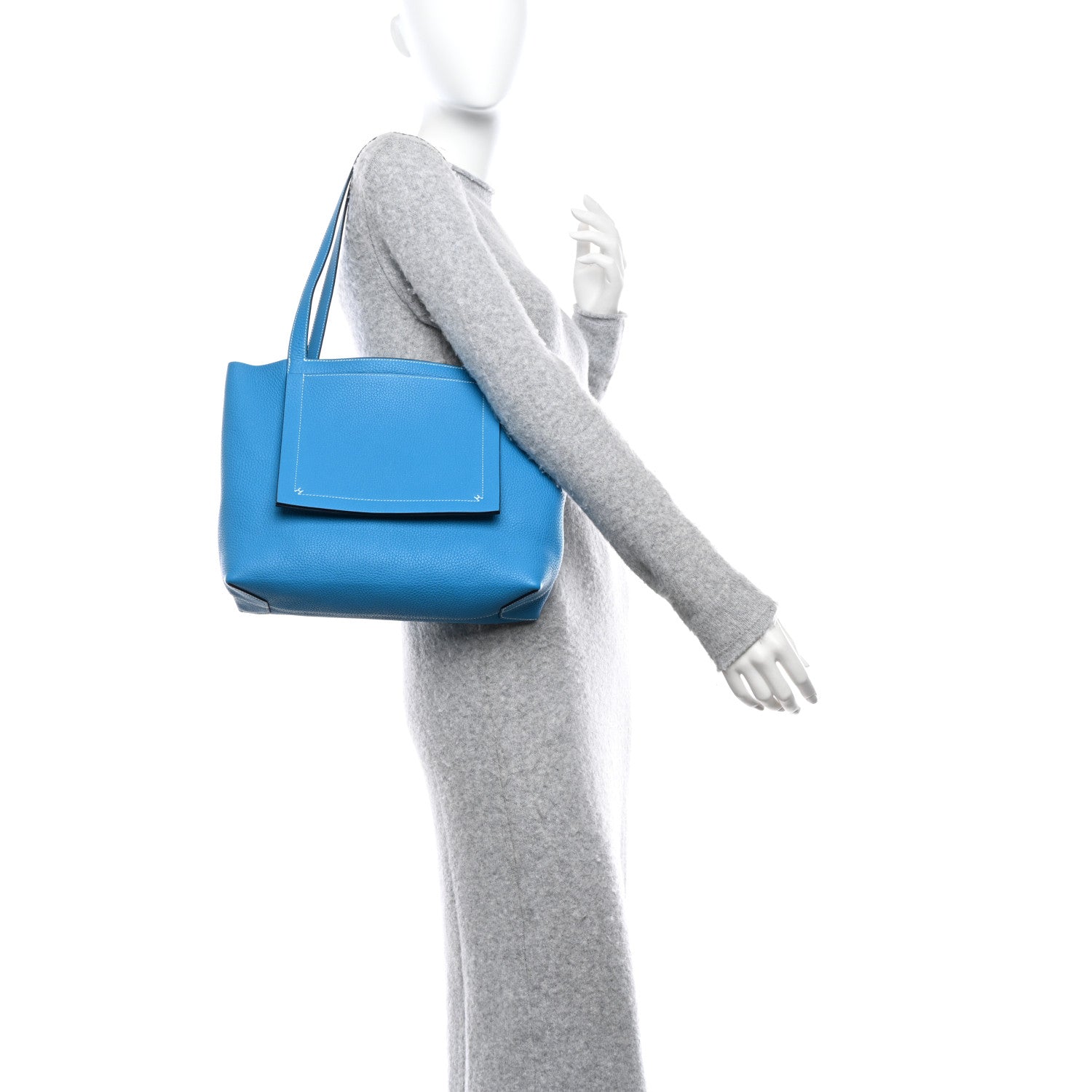 Taurillon Clemence Cabasellier 31 Bleu Frida