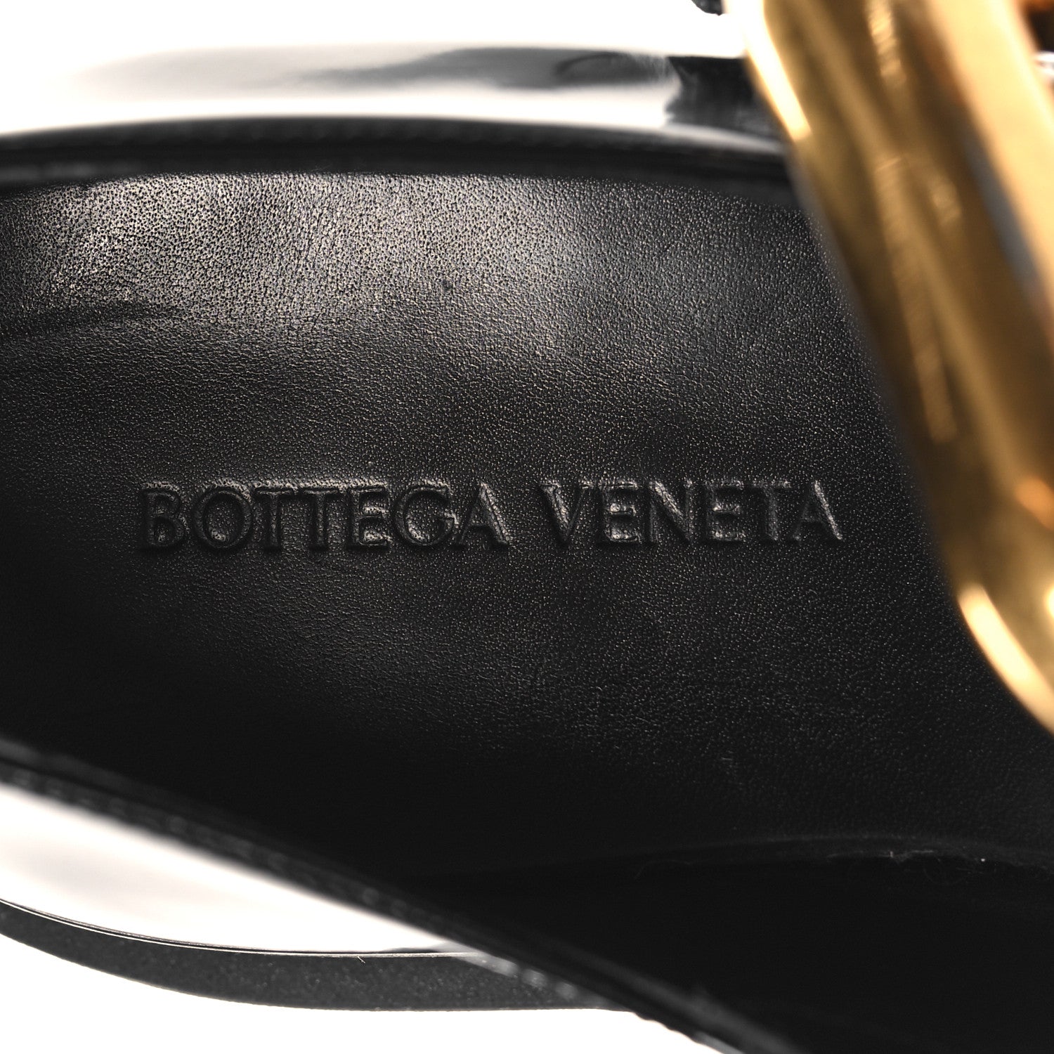 Brushed Calfskin Lug Mary-Jane Loafers 38 Black