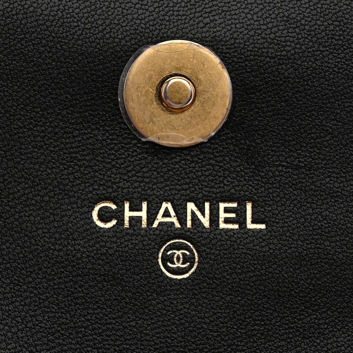 Lambskin Quilted Pearl Crush Clutch With Chain Black