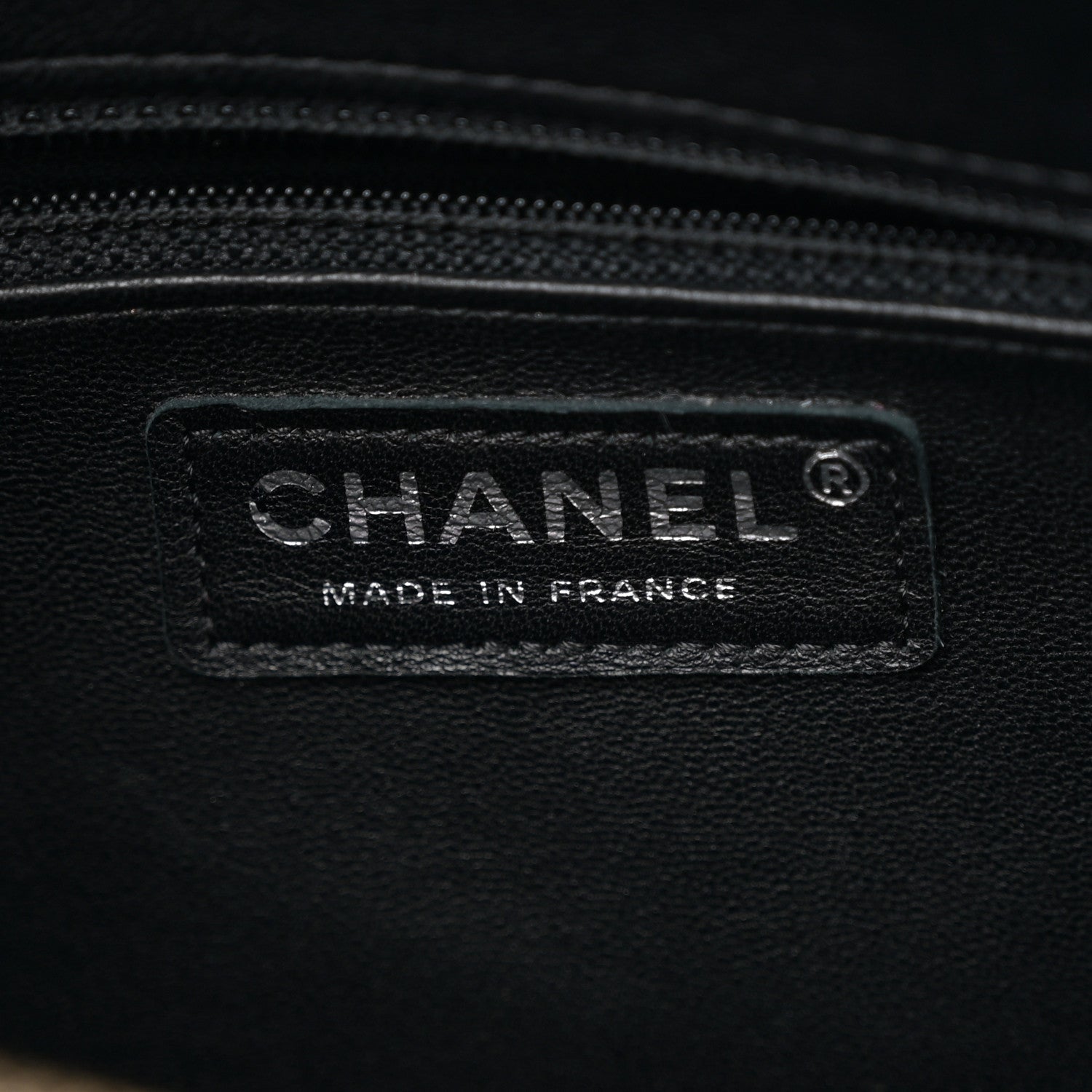 Wool Calfskin Medium Gabrielle Hobo Black White