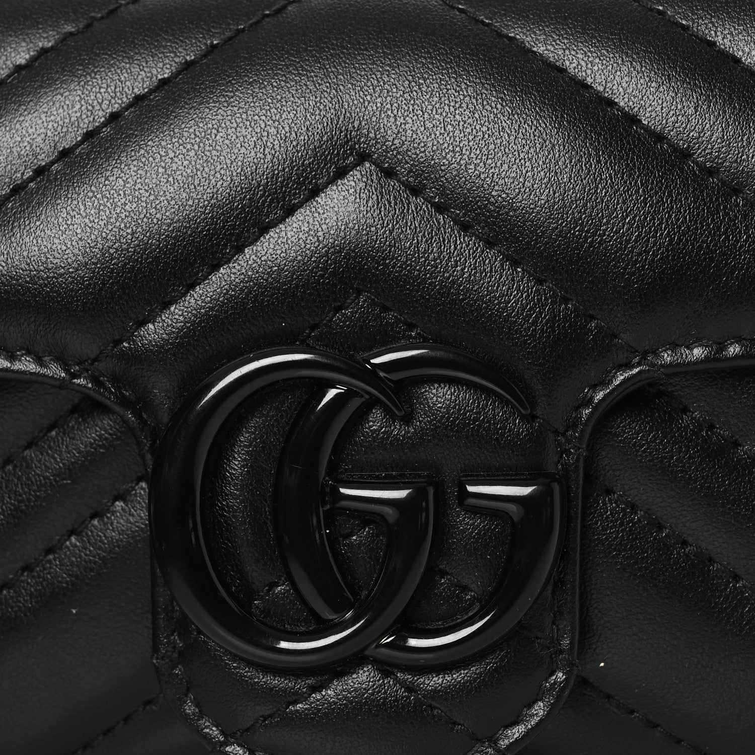 Calfskin Matelasse Monochrome GG Marmont Chain Belt Bag Black