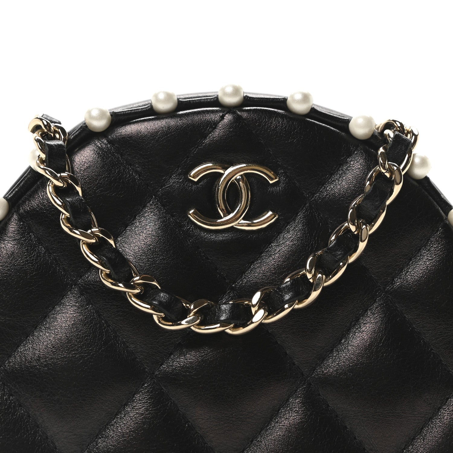 Calfskin Quilted Pearl Round Clutch With Chain Black