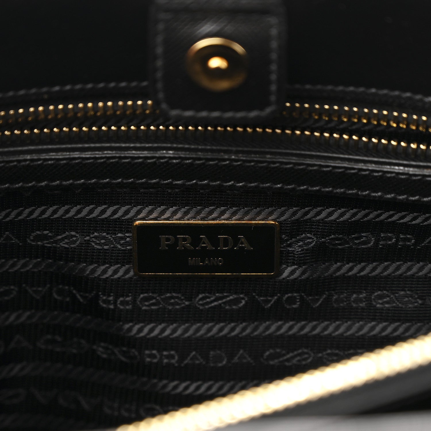 Saffiano Lux Medium Tote Black