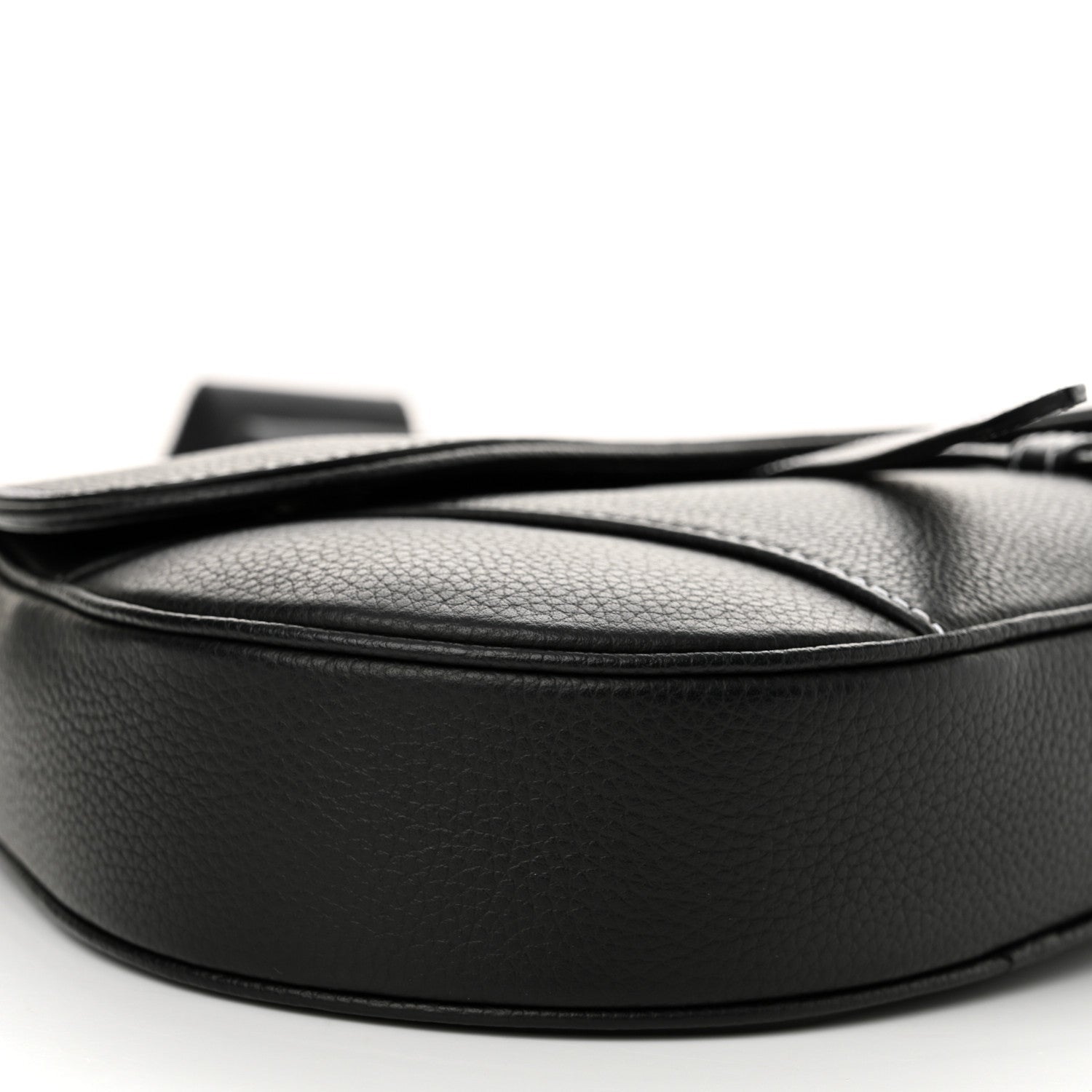 Grained Calfskin Mens Saddle Bag Black