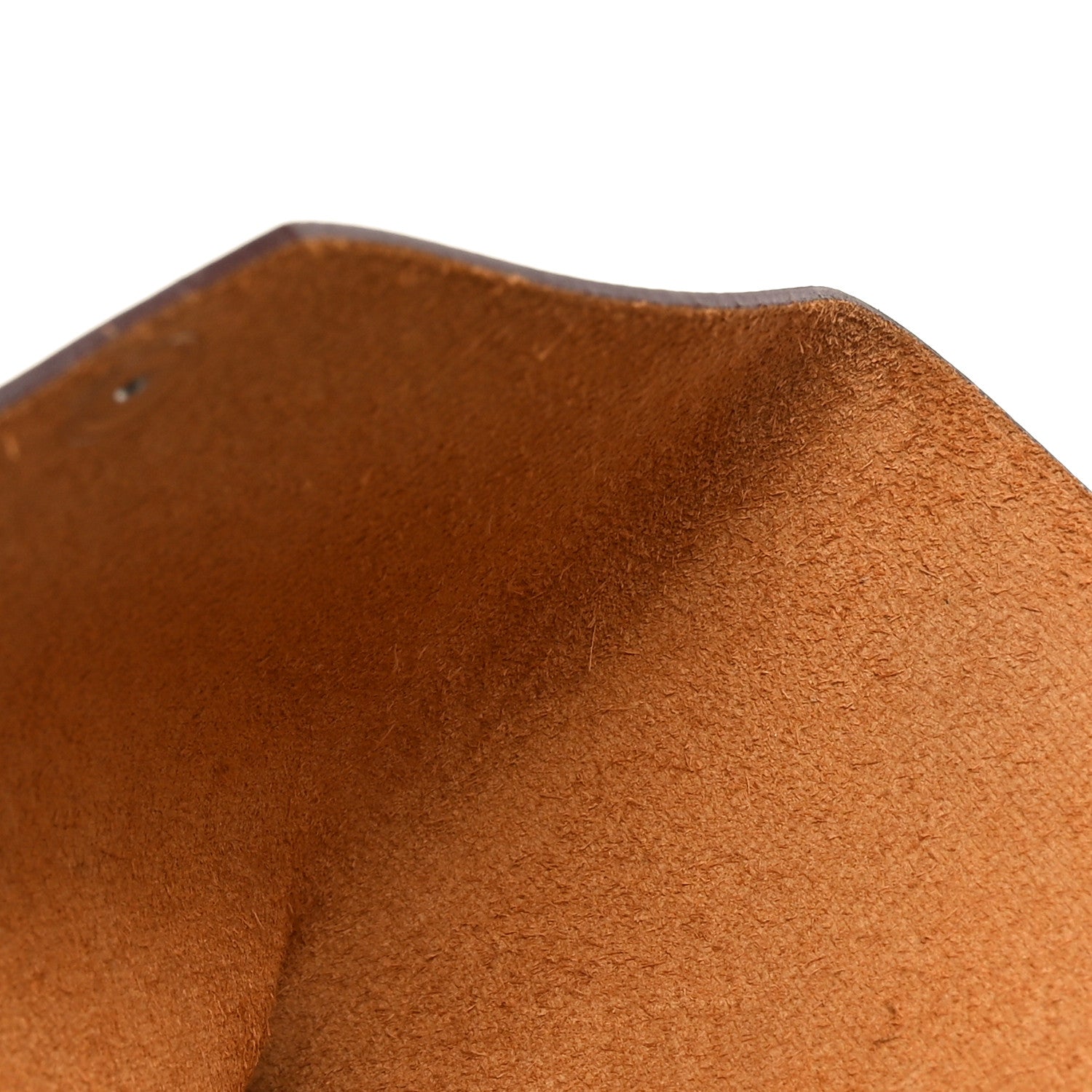 Epsom Tarmac Dot PM Passport Holder Gold Nata