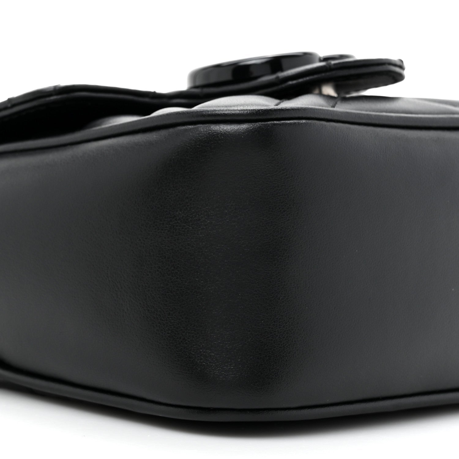 Calfskin Matelasse Monochrome GG Marmont Chain Mini Belt Bag Black