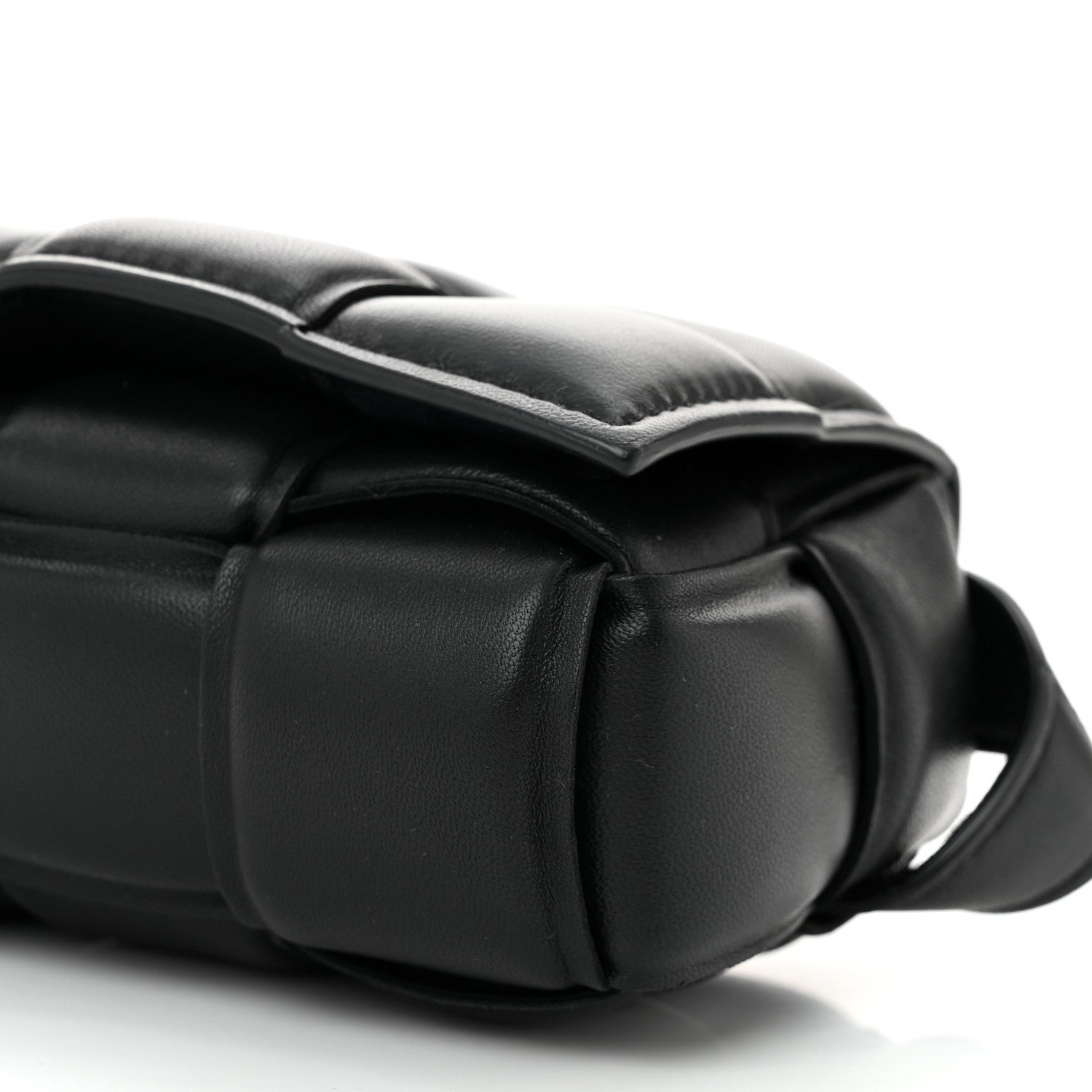 Nappa Maxi Intrecciato Padded The Belt Cassette Bag Black