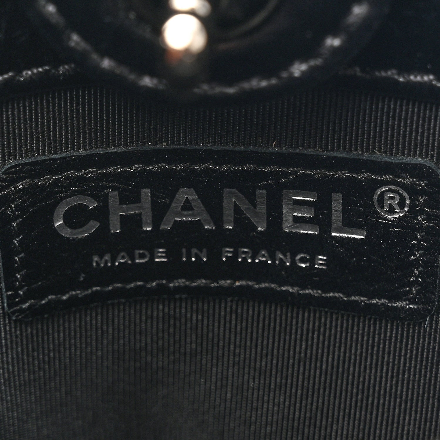 Crumpled Calfskin Quilted Chain Drawstring Bucket Bag Black