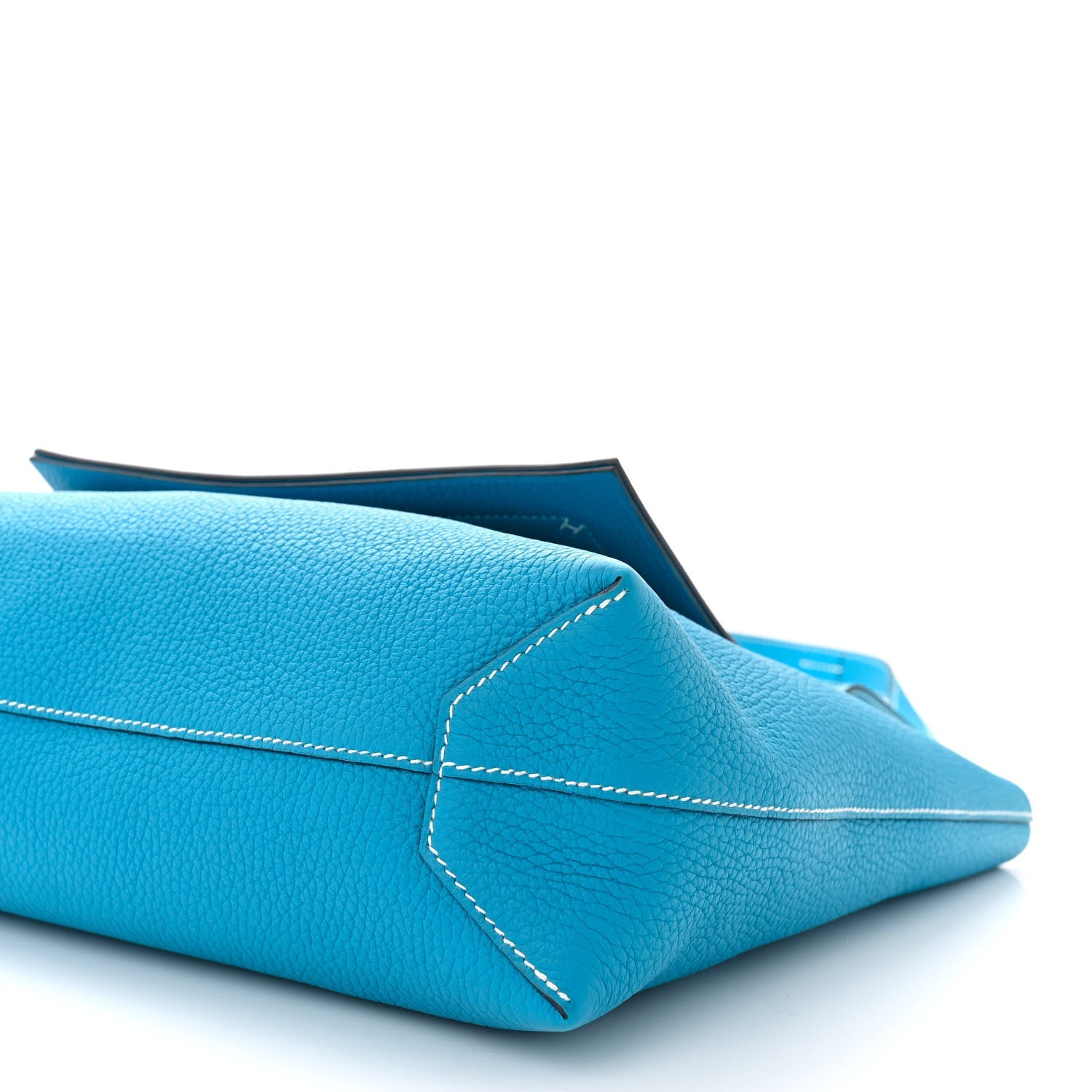 Taurillon Clemence Cabasellier 31 Bleu Frida